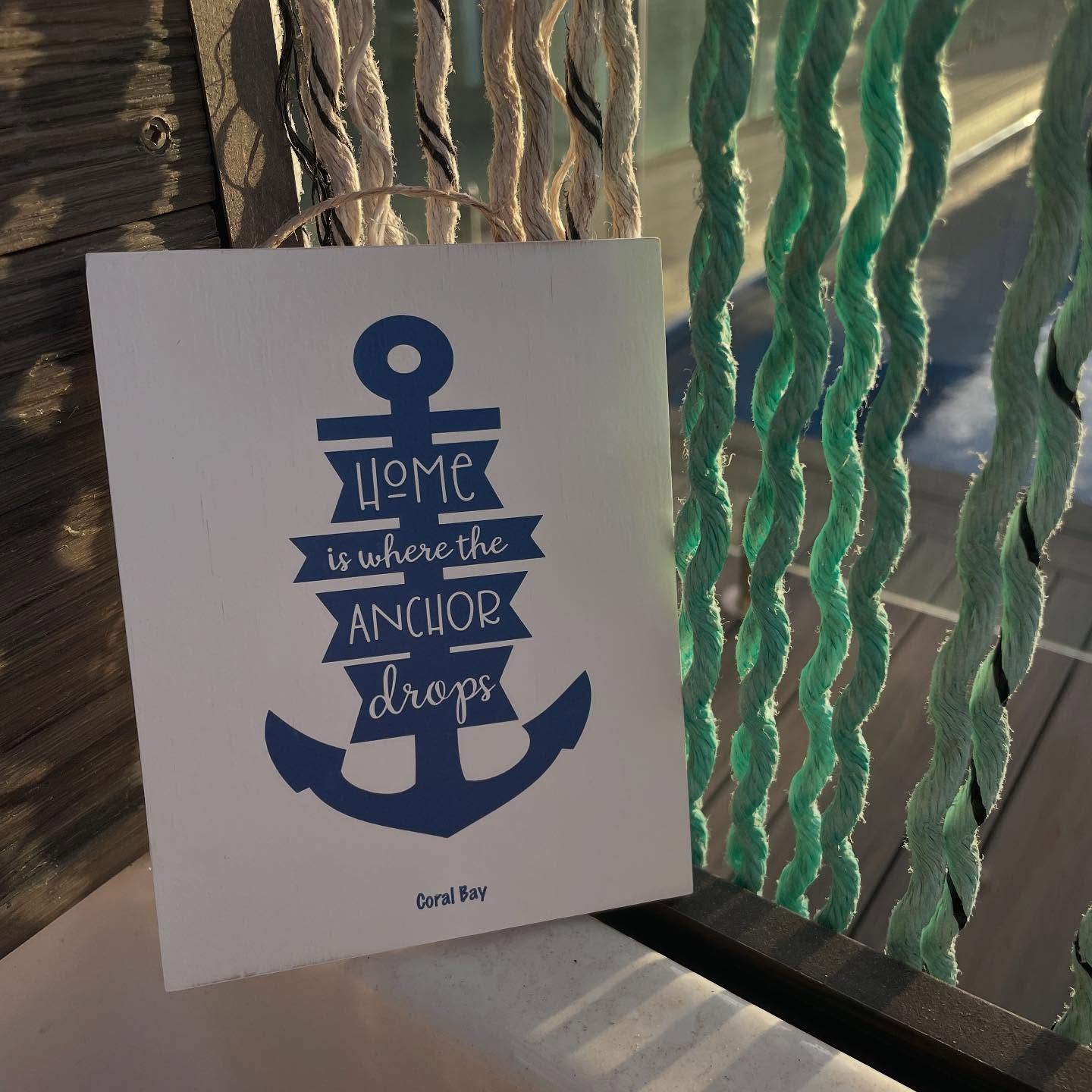 Home is where you drop your anchor ⚓️💙.
Or in my case my suitcase 🧳😁. No matter where you go, it feels good to come home ❤️ #coralbay #exmouth #handmadesouvenir