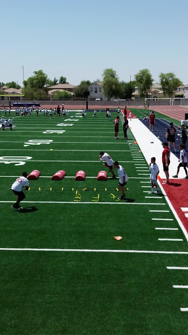 More footage of the Trey McBride Xpereience🏈! THE MOST LEGENDARY XPERIENCE EVER.
#lsx #legend #youth #youthfootball🏈