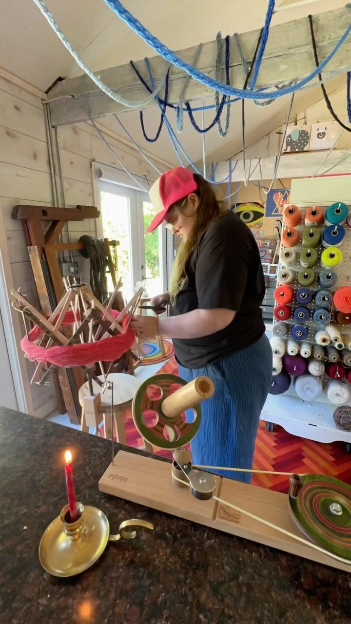 Let’s wind some yarn cakes off my swift while talking about perfectionism and how I’m actually achieving my goals this year.
#queerartist #fiberarts #pride #goalsetting