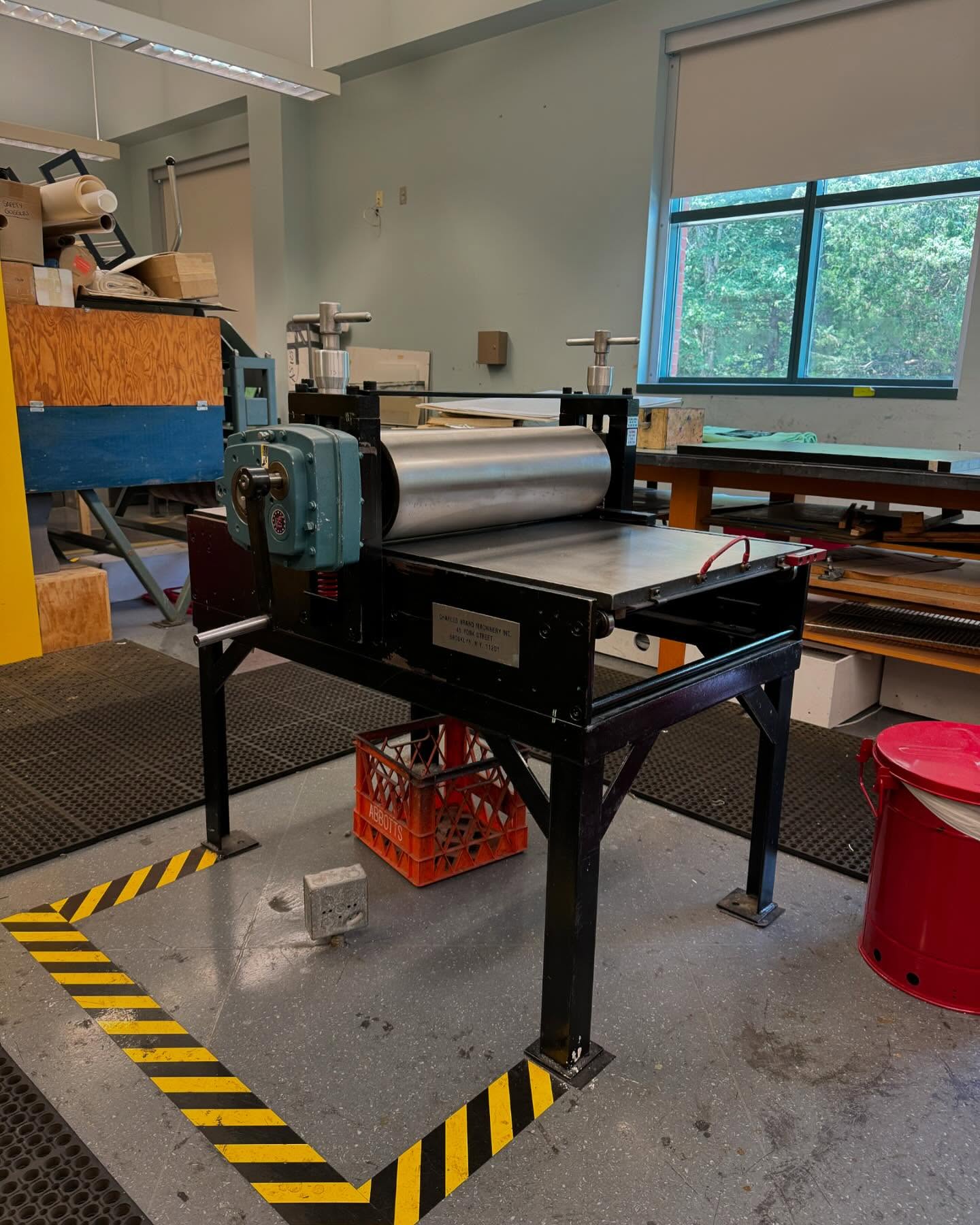 We spent yesterday at Stockton University giving their assortment of presses a much needed tune up. They’re ready for another semester of printmaking students now. Don’t worry - we’re going to fix the Brand handle too. #starkpressco #pinklinepress #printnj #stocktonuniversity #etchingpress #printmakingpress #lithographypress #intaglio #reliefprint #lithography #printmaking #printing #printer #print #preservationthroughproduction #pressmechanic #printmakersofinstagram