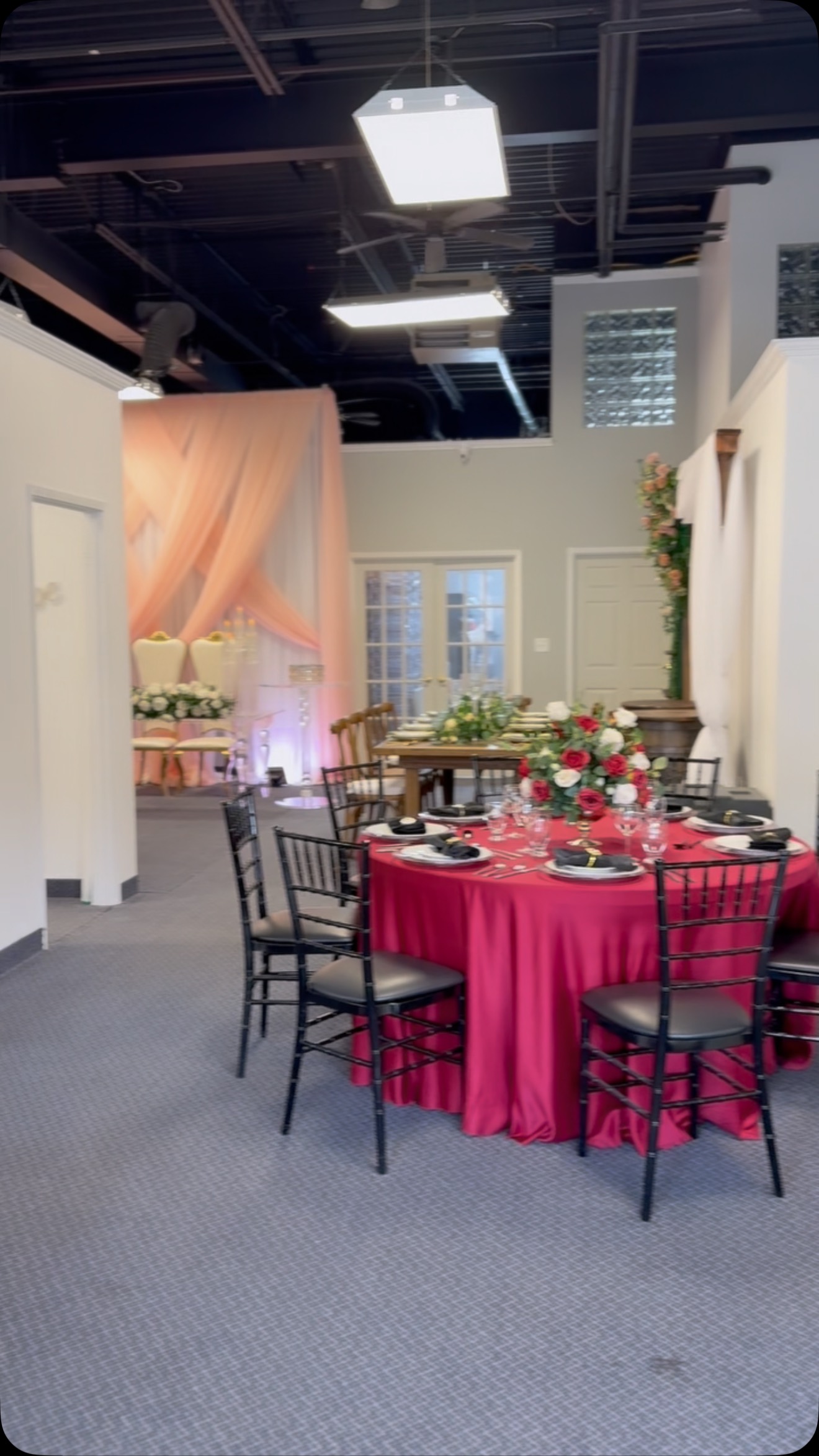 Introducing our new Orangeville location ✨#eventdecoration #partyrentals #gtarentals #decorservice #bramptondecor #orangevilledecorator#weddingdecor