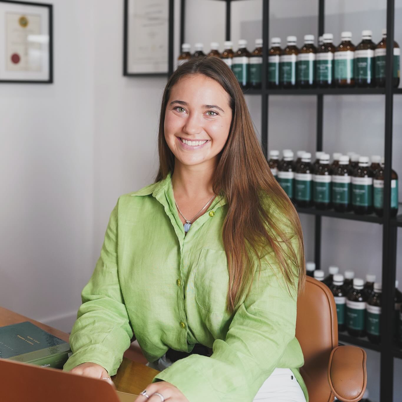 ✨ Meet Nicola. Our calm, clear, and welcoming online naturopath at Solace Health.
Nicola has a special interest in gut health, children’s wellness, and women’s health. She supports clients with hormonal conditions like PCOS, endometriosis, and infertility, as well as complex digestive issues and the many changes that come with pregnancy and postpartum.
Nicola has a beautiful way of making you feel seen and supported. Her food first, body aware approach helps you gently rebuild trust in your own health and instincts.
🌿 Nicola is currently welcoming new clients. If you’ve been waiting for the right person to help you feel more like yourself again, she would love to support you.
You can book directly via the link in our bio or reach out if you’re not sure where to start.