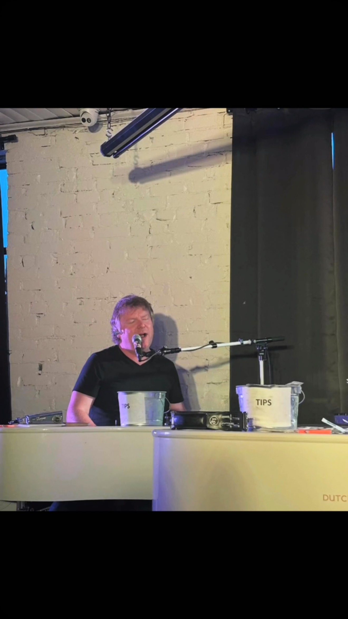 Man o man. What a night with @kaseypercussion at @cedarcitybeer. @lebanontn you all do not disappoint. Round two tonight with @benanmusic and @rachelsolomusic. Thank so much to @codylannom for all your hard work and making @cedarcitybeer an amazing place to perform. @dutchgrand @yamahamusicusa @qscaudio @alclairaudio