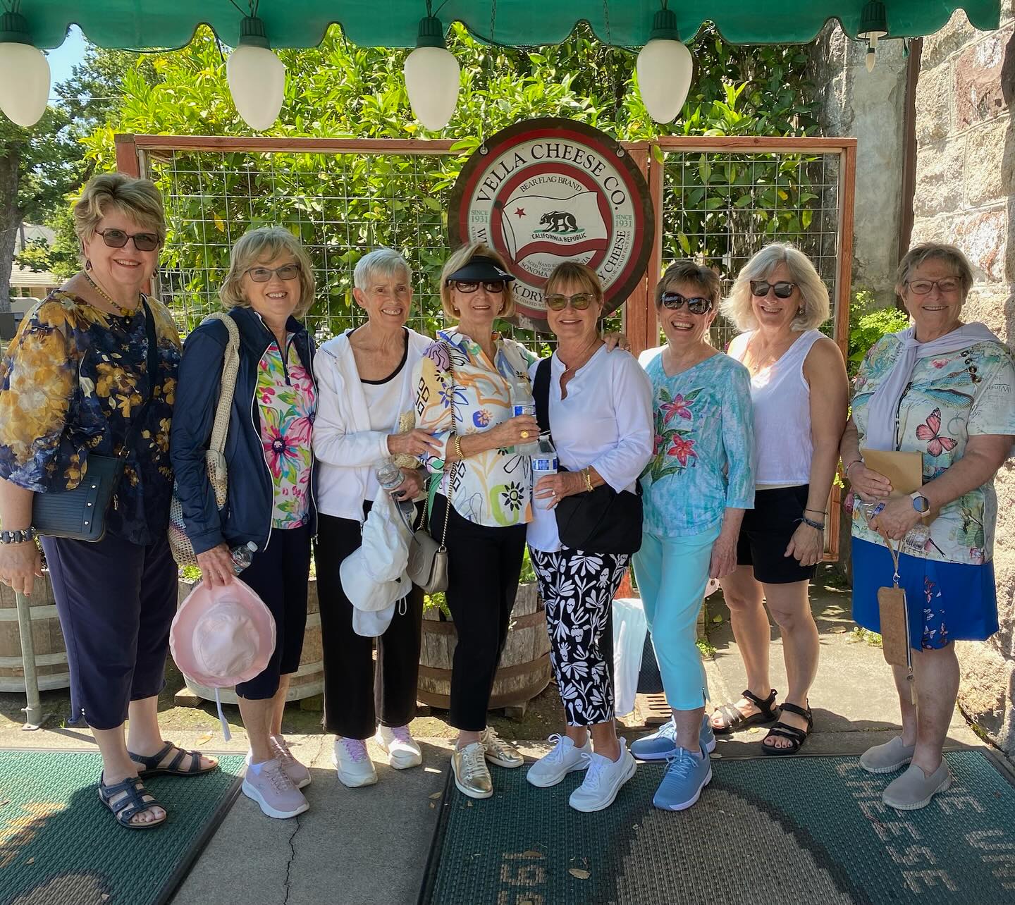 Fun group of ladies on tour! Friendship goals!