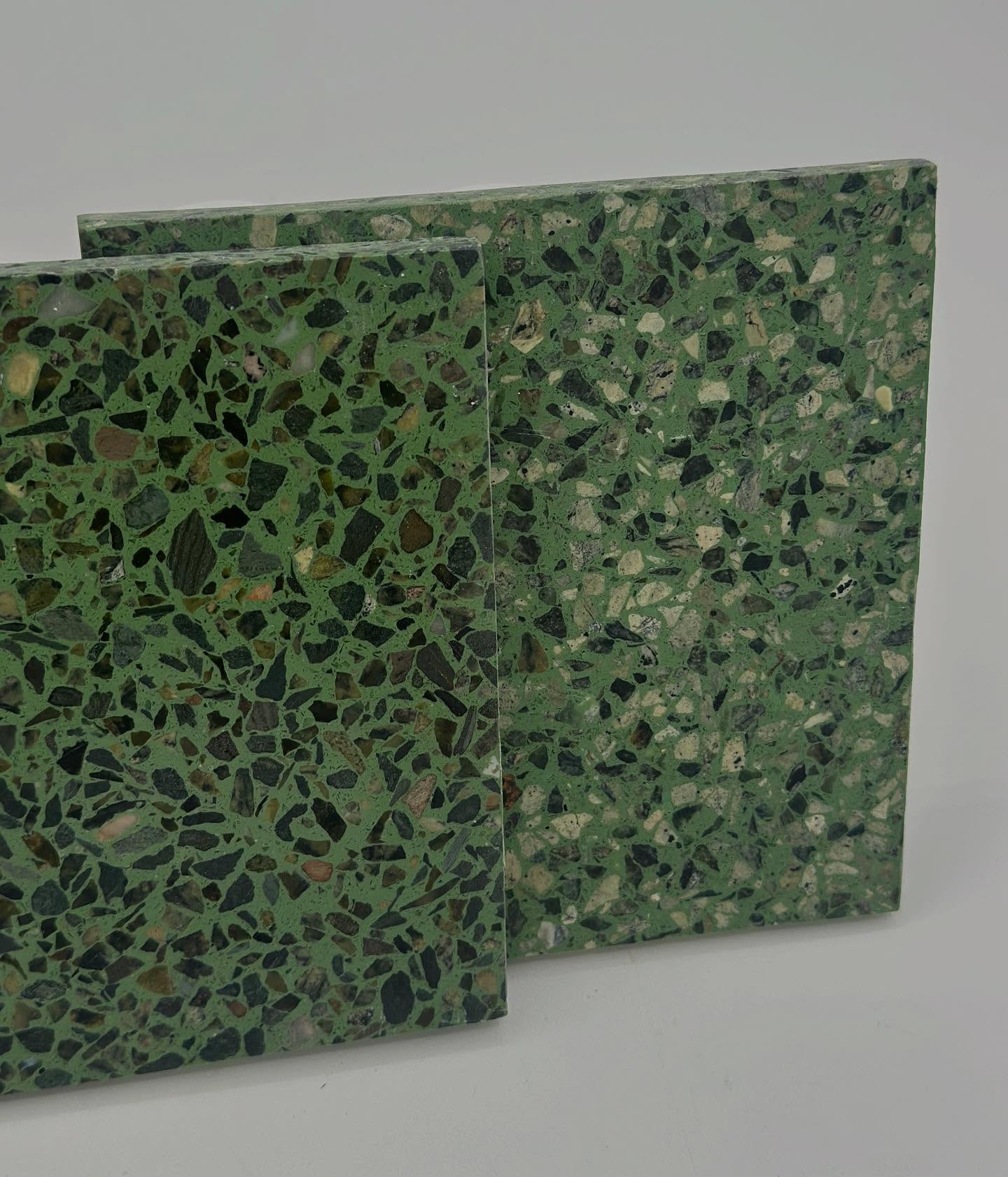 A perfect blend of earth tones and refined texture this terrazzo sample brings sophistication to any surface💚
Elevate your space with our terrazzo!
Looking to get in touch?
Click the link in our bio^
#terrazzo #terrazzofloor #terrazzodesign #terrazzocompany #womenowned #constructioncompany