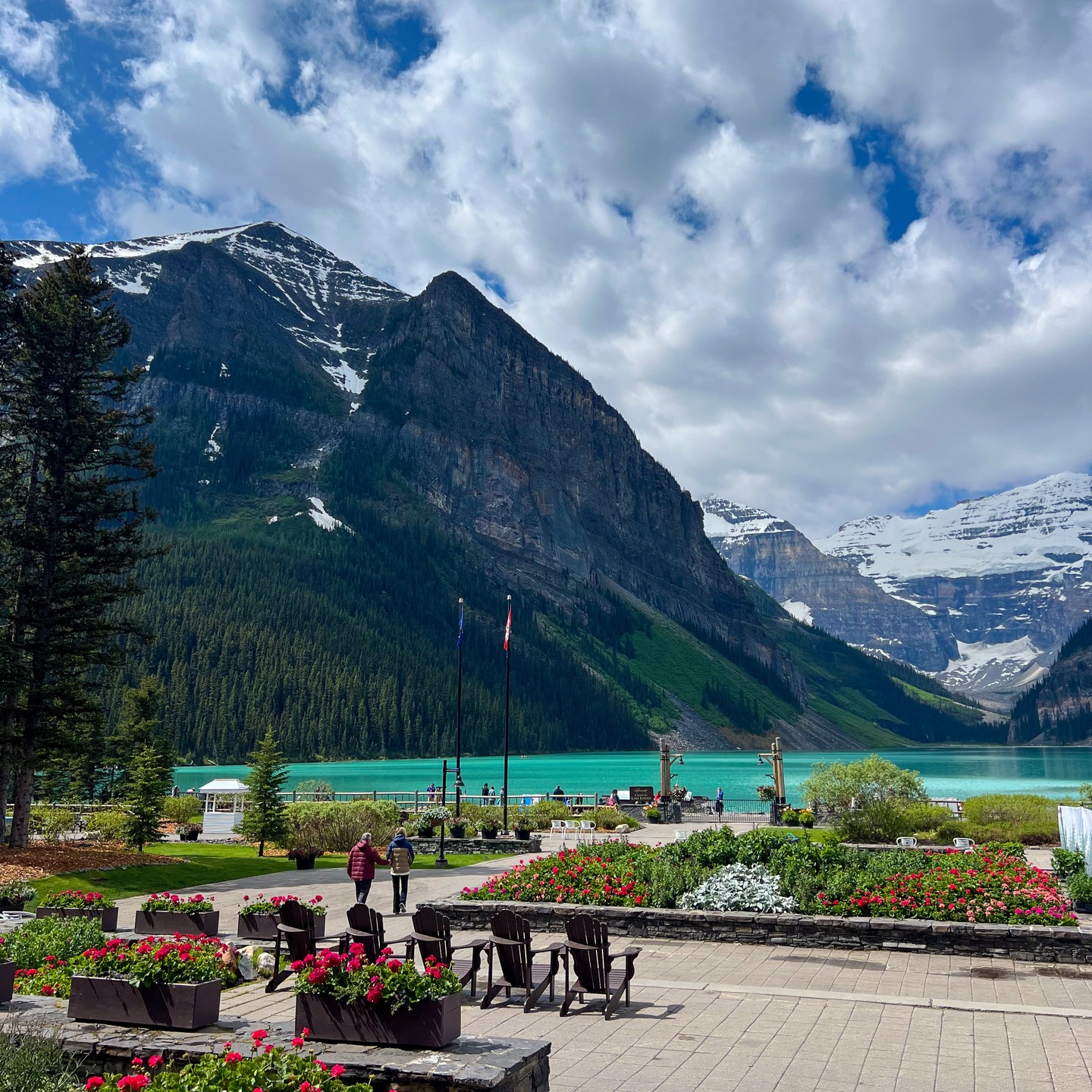 Yesterday we kicked off the SWEP season in style at @fairmontcll with our Welcome Reception! 🎉
Hospitality students joined us for an afternoon of connection, marking the start of what’s sure to be an inspiring summer.
For over 30 years, the Student Work Experience Program (SWEP) has helped shape the future of hospitality, giving students the opportunity to gain hands-on experience in unforgettable locations like Lake Louise.
This welcome event is just the beginning we have a full lineup of activities ahead, and we’re excited to support and celebrate these future leaders all season long.
#MakeSpecialHappen #JoinOurTeam #HospitalityStudents