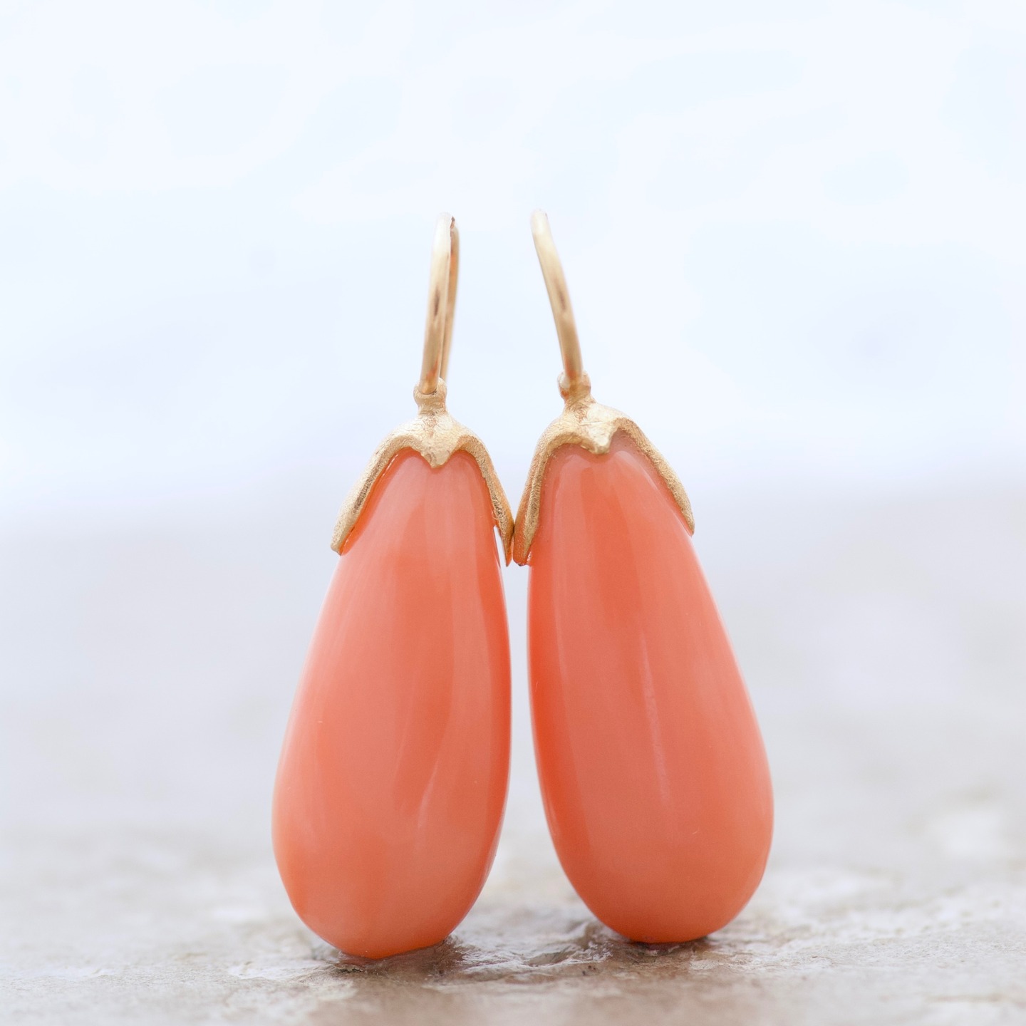 earrings with rose coral on rose gold!💕 Handmade by us! UDIRELEFORME