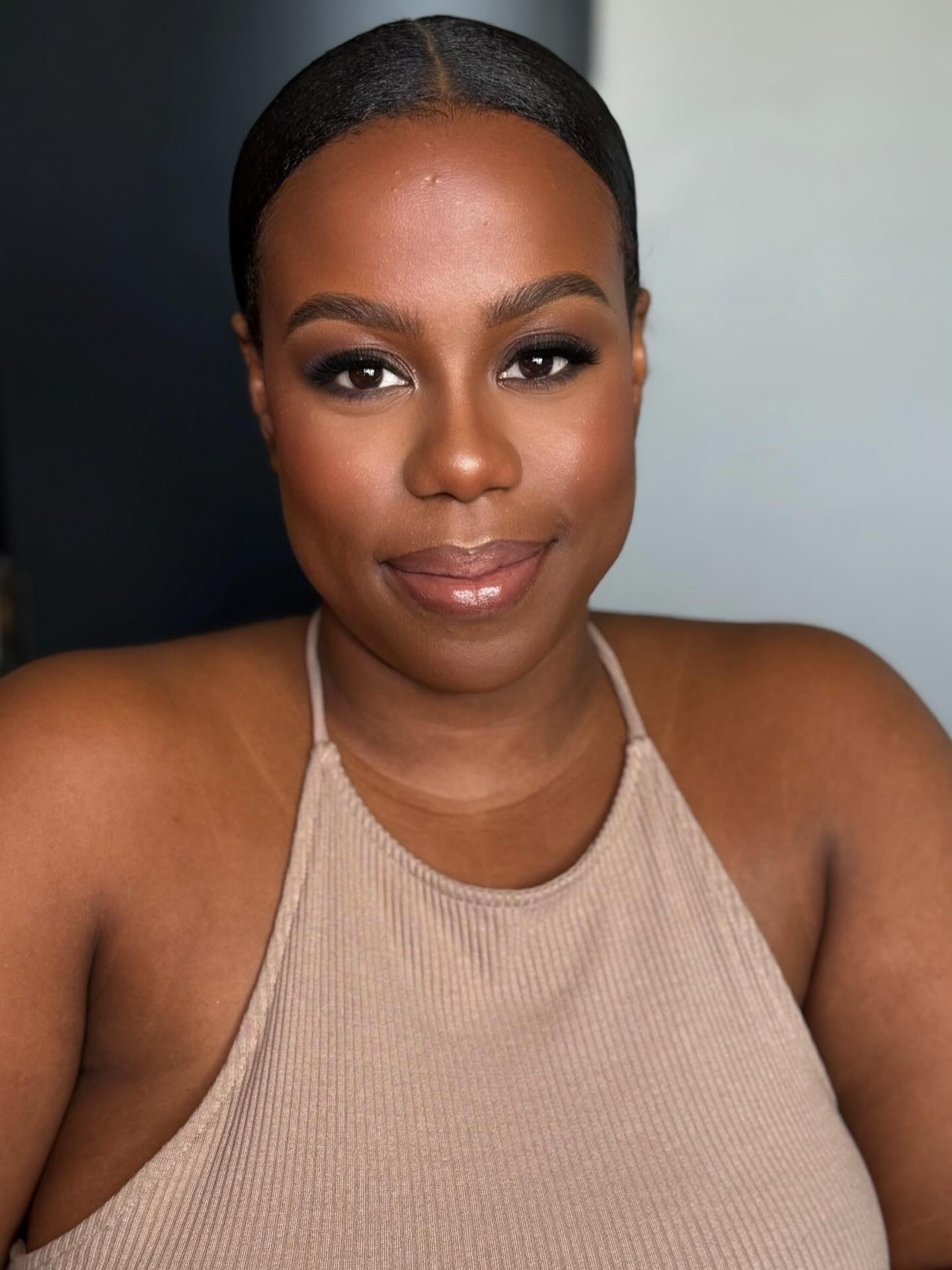 Beautiful soft smokey makeup ✨
Book online: www.envee-beauty.com
#glow #makeup #makeupaddict #makeover #instaglam #mtl #montreal ##canadamakeupartist #patmcgrath #glowmakeup #glammakeup #beauty #natashadenona #makeupartistworldwide #mua #makeupartist #dior #makeupforblackwomen #motd #wakeupandmakeup #glam #luxurymakeup #montrealmakeupartist #bridesmaidmakeup