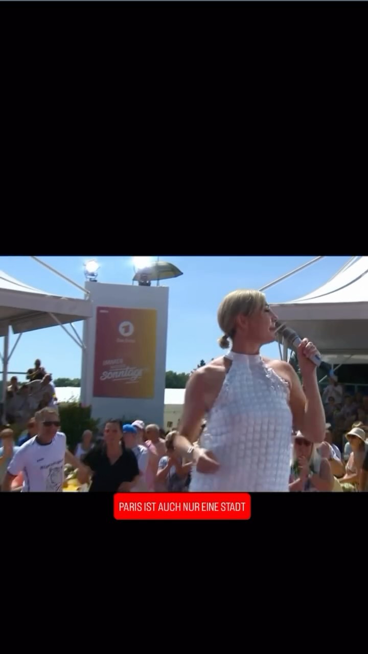 Es ist jedes Jahr aufs Neue so schön bei IMMER WIEDER SONNTAGS.
Danke an alle Beteiligten für diese schöne Show und danke an die Menschen im Publikum, die uns Künstler durch ihre Stimmung so glücklich machen.
#immerwiedersonntags #ard #schlager #europaparkrust #meineschlagerwelt
