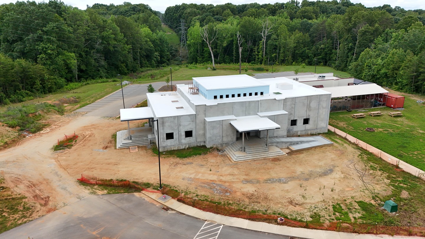 Thanks to Summerfield Roofing for these awesome photos of the roof at the Triad Hindu Temple project!
#rpmpartners #summerfieldroofing #generalcontractor #triadhindutemple #construction #tporoofing