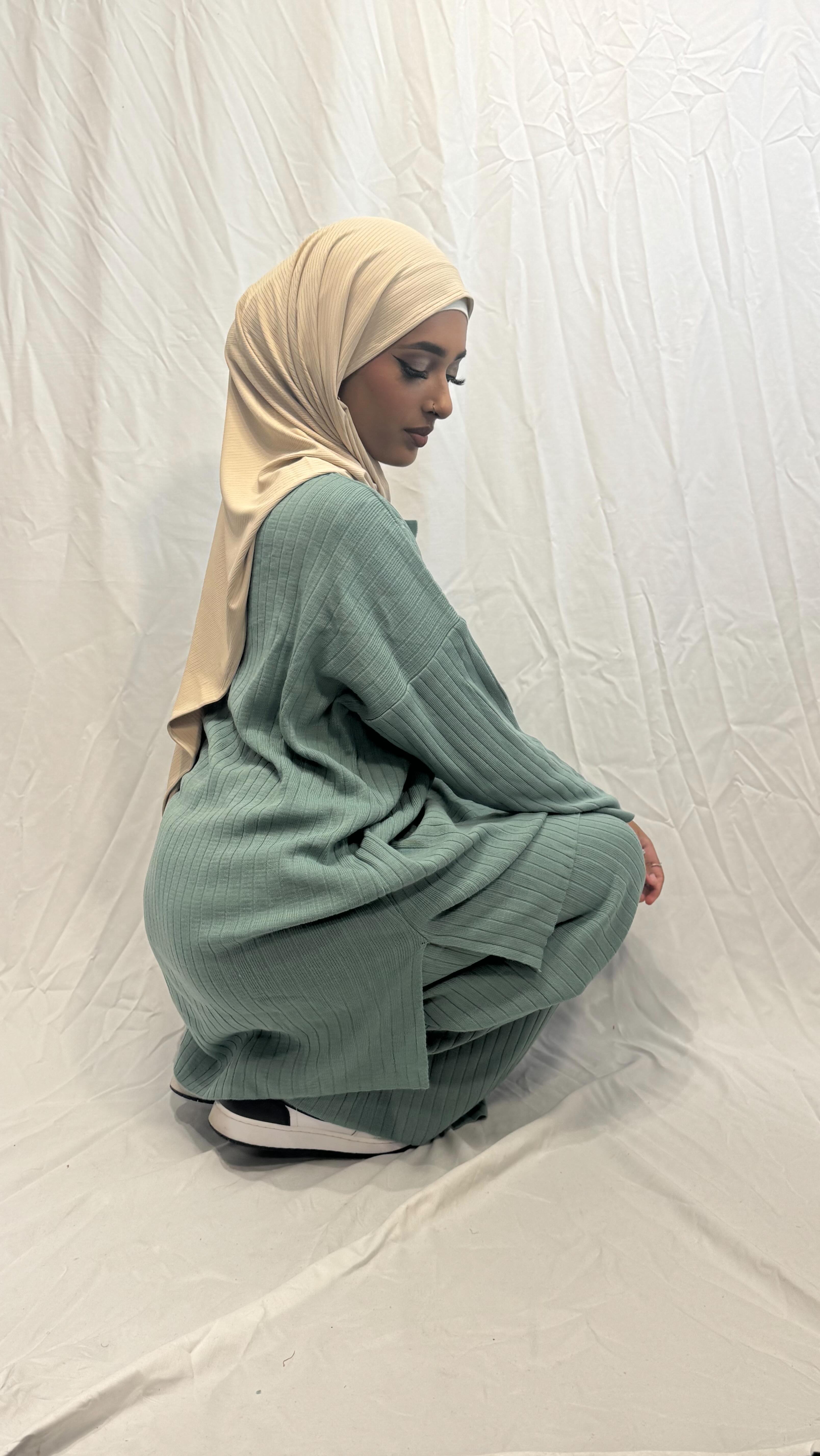 Knit Collection is live on our website & many more discounts available in store.
www.thehijabistylist.com | 541 Massey Rd, Mangere - rear building. Don’t miss out - Make your bookings today !
#modestfashion #hijab #hijabers #hijabi #ootd #fyp #forher #viral #muslimah #knitwear #winterwear #winterseason #modesty #hijabtutorial #hijabfashion #hijabootd