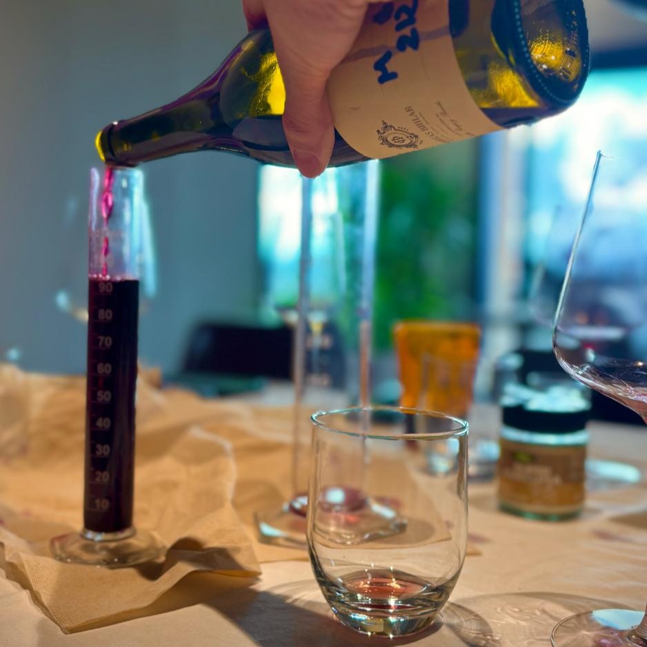 🌿 Introducing Nalo Meli 🌿
At the heart of Moreno’s philosophy is collaboration – the kind that brings winemakers and importers together to make something truly special
In March 2025, Melanie and David from Etérea Kripan invited the Moreno team to taste through tank samples with one goal in mind: to build a wine that buzzes with life.
The result is Nalo Meli – a name that means “Honeybee” in Hawaiian, chosen to honour these vital pollinators who represent hard work, community, and harmony with nature.
100% Graciano. Organic and Biodynamically certified.
A fragrant, high-energy red with fresh eucalyptus, wild herbs and sweet red and black fruits. Beneath the fruit lies a spine of minerality – think crushed rocks and cool slate – with an undercurrent of violet and a hint of cocoa.
Elegance, yes, but also a touch of wildness – a wine that speaks of the land, the people, and the intention behind its creation.
#organicwine #rioja #riojareimagined #teamwork #biodynamicwine #blending #newwine