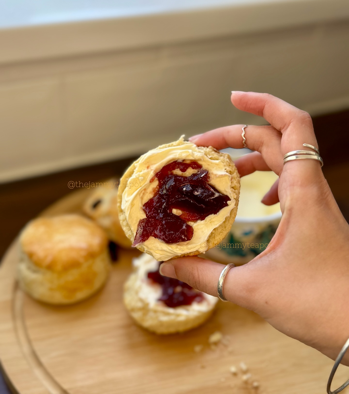 Have you tried baking this gorgeous scones yet?
They’re perfect for this sunny weather in the UK, best served with a huge dollop of jam 🍓
Comment “scone” and I’ll send it to your DM
#baking #scone #scones #strawberry #cream #jam #bakingrecipesforbeginners #britishbaking #gbbo