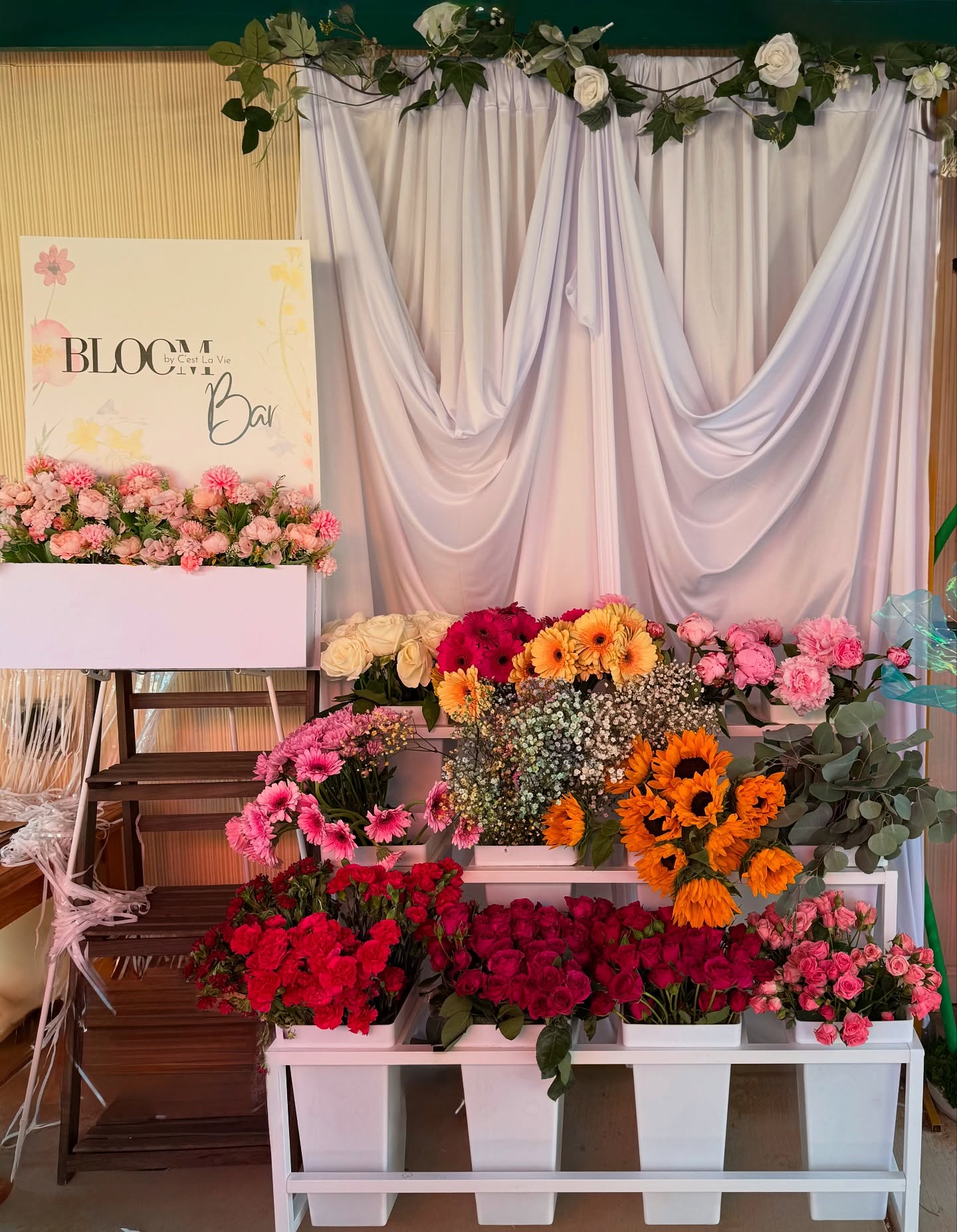 🌸 Introducing the Bloom Bar by C’est La Vie — your personalized floral experience for any celebration!
Guests can pick their own fresh blooms and build beautiful mini bouquets to take home. 🌷 Perfect for weddings, birthdays, showers, or brand activations!
✨ Featuring a rotating selection of:
💐 Sunflowers
💐 Garden roses
💐 Gerbera daisies
💐 Carnations
💐 Baby’s breath
💐 Spray roses & eucalyptus accents
🛍️ Available in:
▫️ Mini Bouquet Station
▫️ Full Bloom Experience with attendants & wrapping
▫️ Custom Packages tailored to your theme & guest count
Let your event blossom with a touch of charm 🌿
📩 DM us to book the Bloom Bar for your next celebration!
#BloomBarByCLV #CestLaVieEvents #FloralExperience #PetalParty #AntelopeValleyEvents #EventRentals