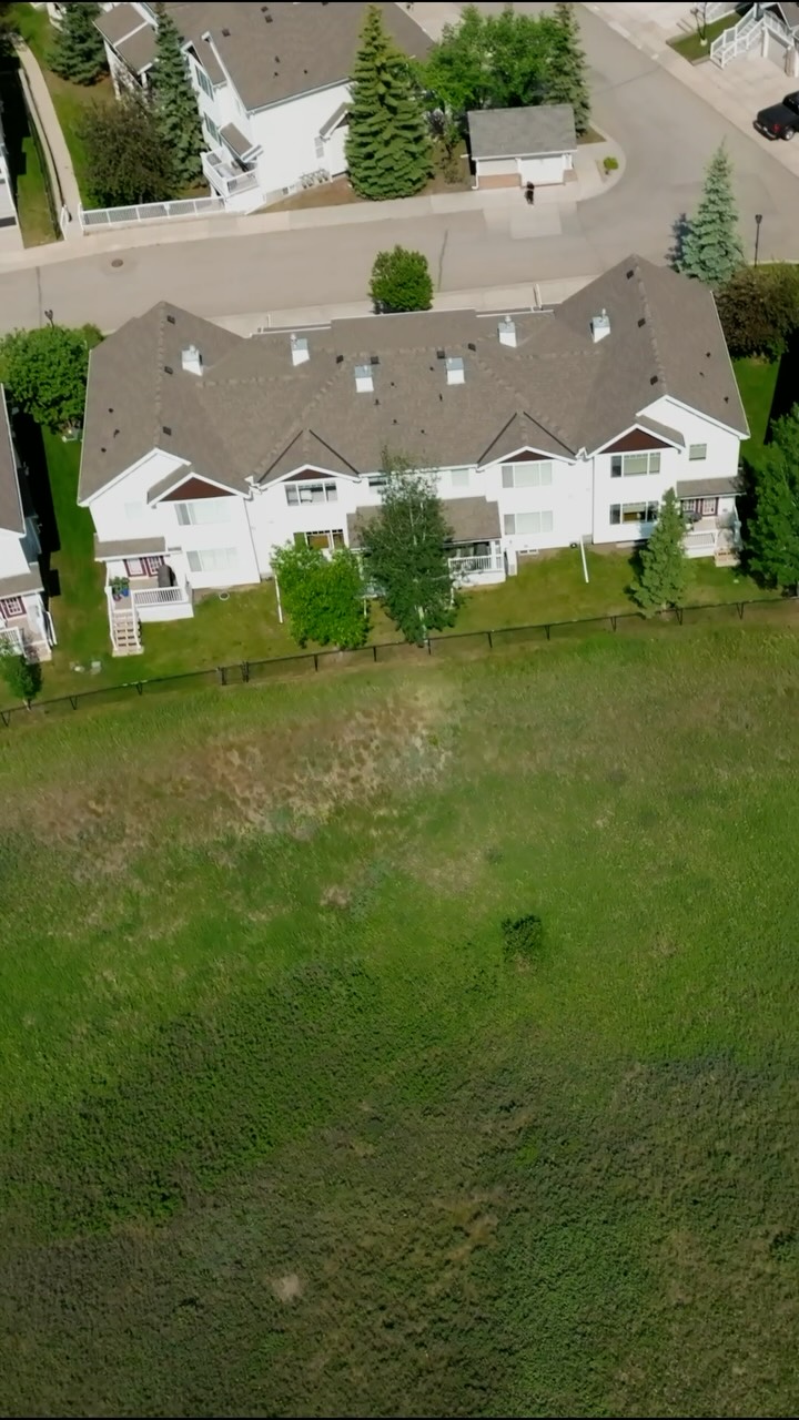 Coming soon to the market- this gorgeous attached home in Hidden Valley! Getting a view like this at this price is WILD, and it’s not going to last. Call Matt Antrum to get your sellers in for a viewing ASAP.