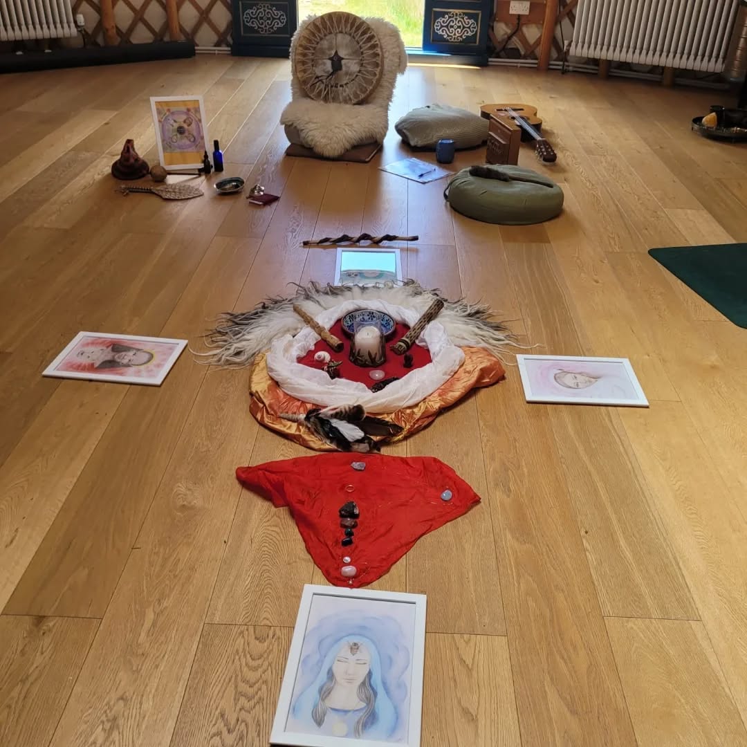 What an incredible place to be holding space at emergence camp @42acresretreat. I am truly blessed to be in this couldon of emerging new possibilities.
Thank you, Tasha and Kerryanne, for the invitation.