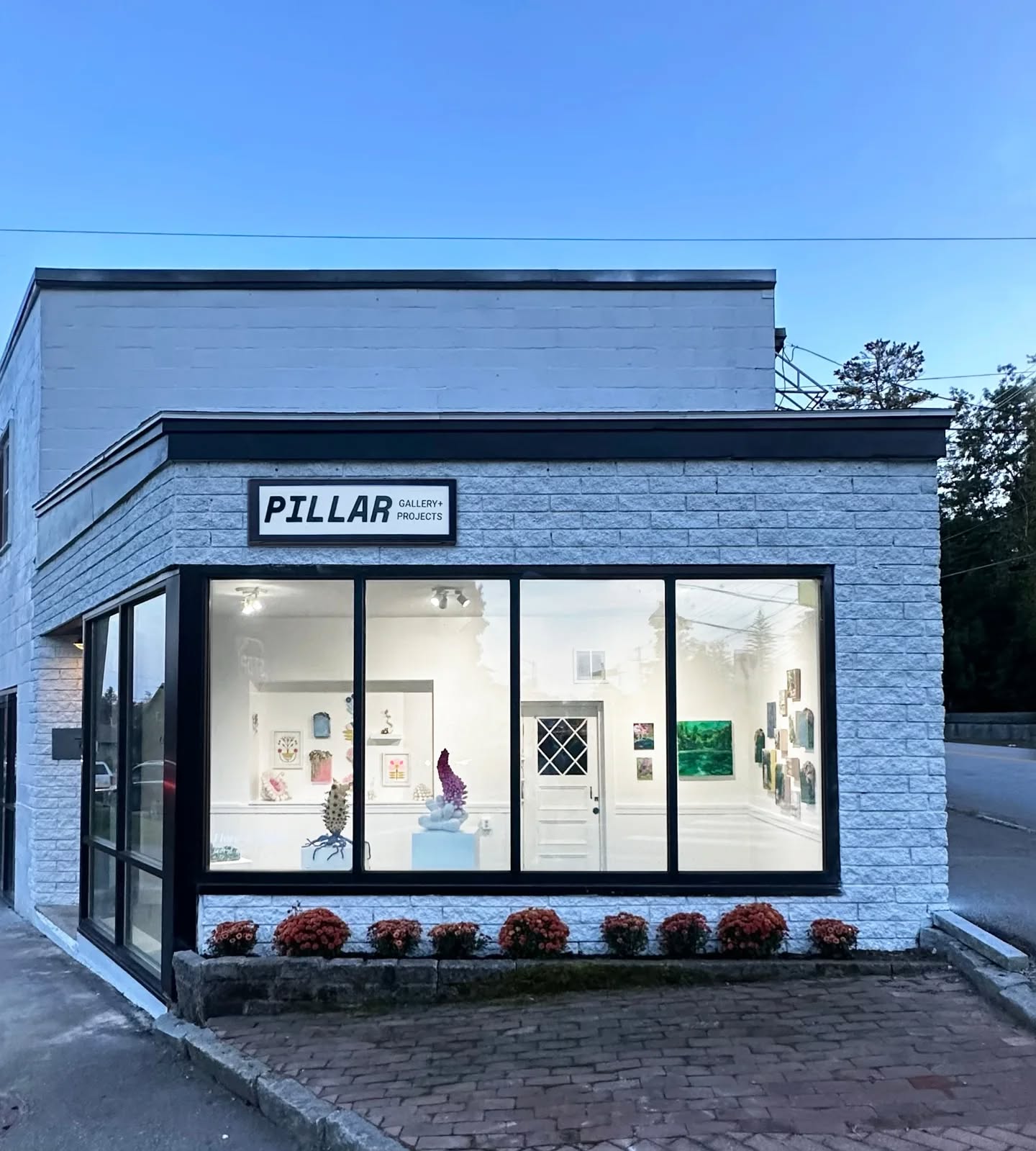 Our first exhibition 'Flora & Fauna' Sept. 2023
We are still deciding where will be relocating from our 205 N Main St. location. In the meantime, we are taking the time to focus on slower satellite and collaborations as we pair together with other organizations to navigate further exhibitions and events
We appreciate all of the support people have given to PILLAR for our fundraising efforts as navigating our next steps we will be sending those out soon. See our links to keep supporting!
Currently on view with Kimball Jenkins Estate @kimballjenkins is our ON/OFF The Wall printmaker exhibition until Aug. 15 2025
View our first show with a virtual exhibition tour thanks to rTangent @rtangent_ in our bio link
____
#supportsmallbusiness #smallbusiness #gallery #microgallery #galleryspace