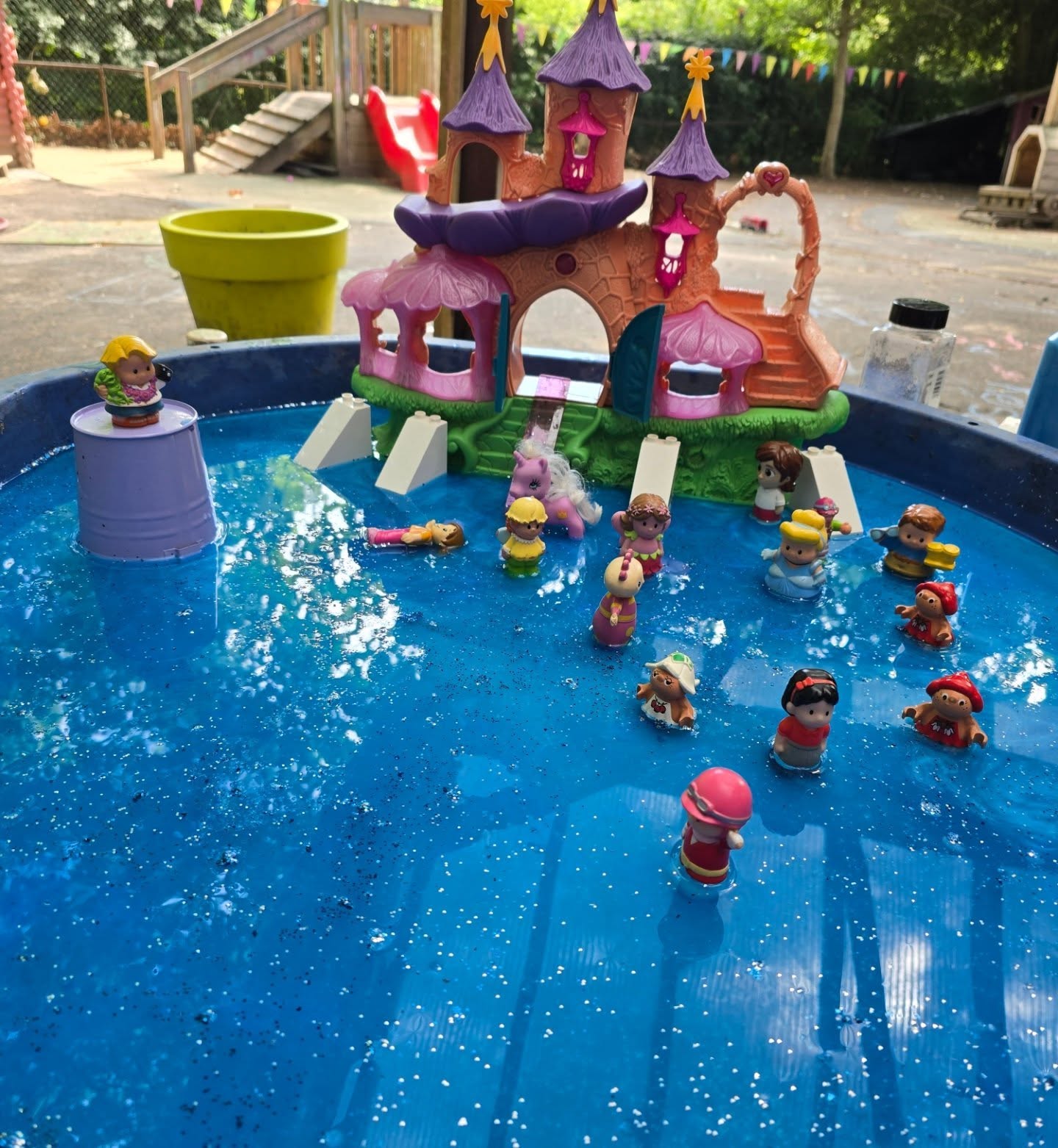 β¨οΈ Fairy splash park β¨οΈ
#preschool #earlyyears #tufftray