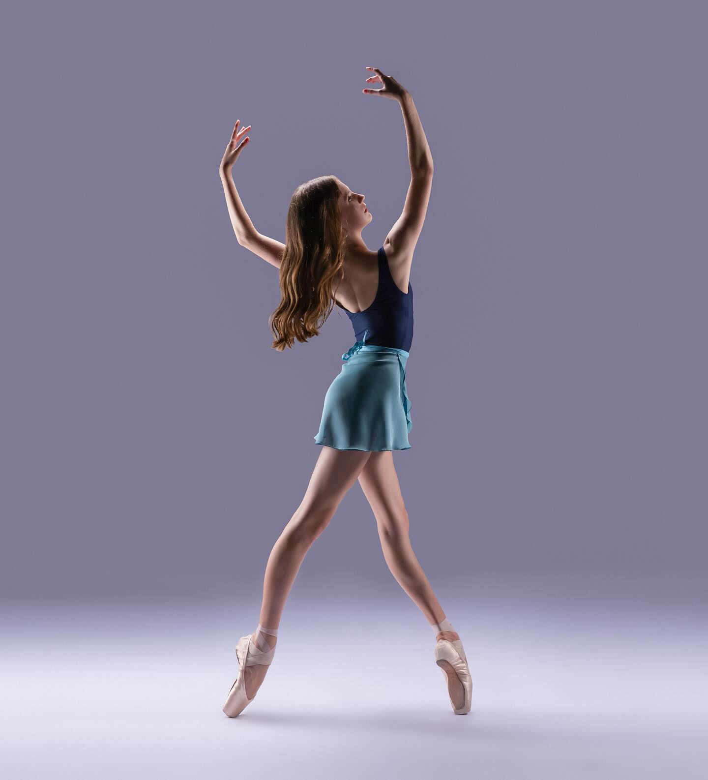 #luciesaronovamemorialaward
Emily is representing NSW in the Gold Lucie Saronova Memorial Award.
Emily receives her Cecchetti training at Lane Cove Dance Academy
💛 Gold candidates will present their choice of a classical variation.
📸@everlineimagery
#cecchettiballetaustralia #cecchettiballet