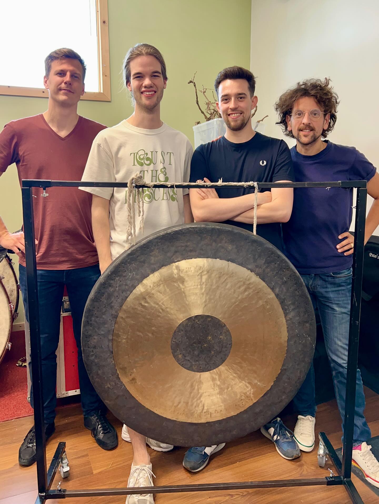 Tomorrow at 12:00, 14:00, and 16:00 we’ll be playing in Kalenberg at the @rietfestival !
Come say hi and enjoy the rhythm — see you there, lovely people! 🥁💚
#HavelokPercussion #Rietfestival #Kalenberg #LivePercussion #FestivalVibes