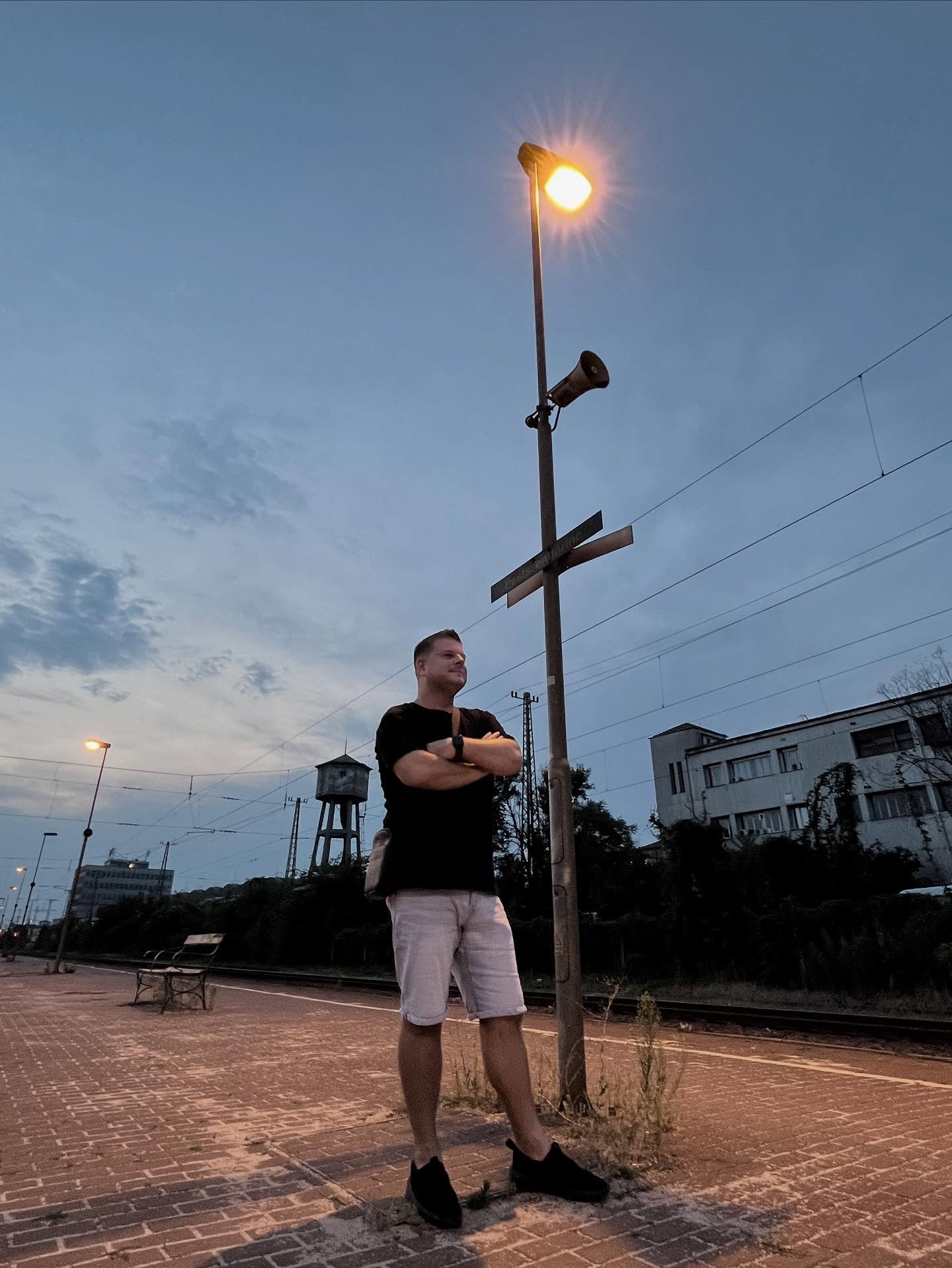 Short trip to #Budapest
Thank you for everyone who came to visit me at @lupa_beach_official
1. Waiting for the suburbian train
2-3. Sunset at Lupa Beach
4. Another beach - another set 😎🎧
5. Weirdo cat 😸
6. Budapest from above
7. Final edits
8. What should be the next track? 🧐😀
9. Nerd stuff 🤖: sampling my first ever synth’s sounds 🤩 @zajazza isn’t sampling beautiful? 😀🤓