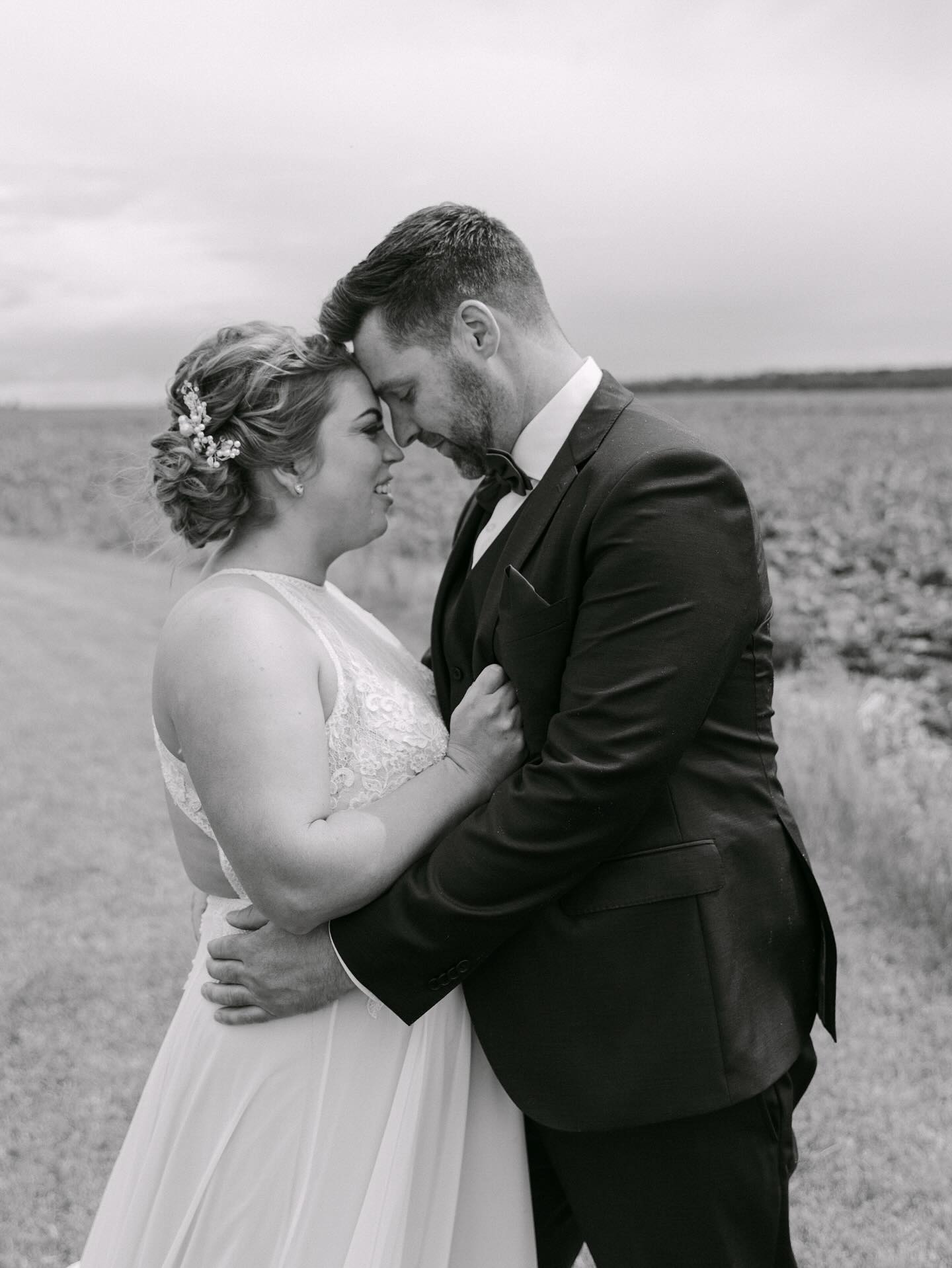 Such a stunning day celebrating Char and Riley’s love at @rivervalleyweddingvenue near Lacombe, Alberta. Here’s a little sneak peek from their June 28 wedding ❤️