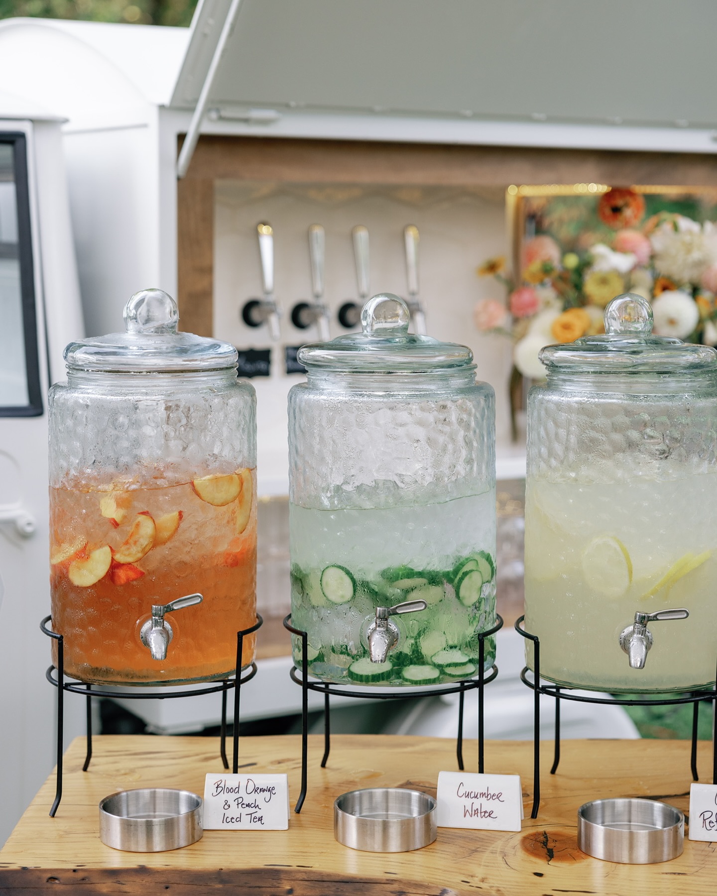 We hope everyone has been keeping hydrated as summertime temps in the Berkshires keep climbing! βοΈ
Whether serving food or beverages, we never sacrifice form for function. Thats why each of our non-alcoholic Hydration Stations is always as beautiful and enticing as the cocktails nearby. And always made from the freshest seasonal ingredients, even the simplest combinations always impress!π
venue: @chesterwoodweddings
photography: @amandakphotoart
dispensers & table: @mahaiwetent
florals: @avela.floral
mobile bar, mobile bartender, beverage catering, unique beverage service, memorable parties, summer weddings, Berkshire events, outdoor party, tap truck, luxury bar service, garden party, bespoke bar service