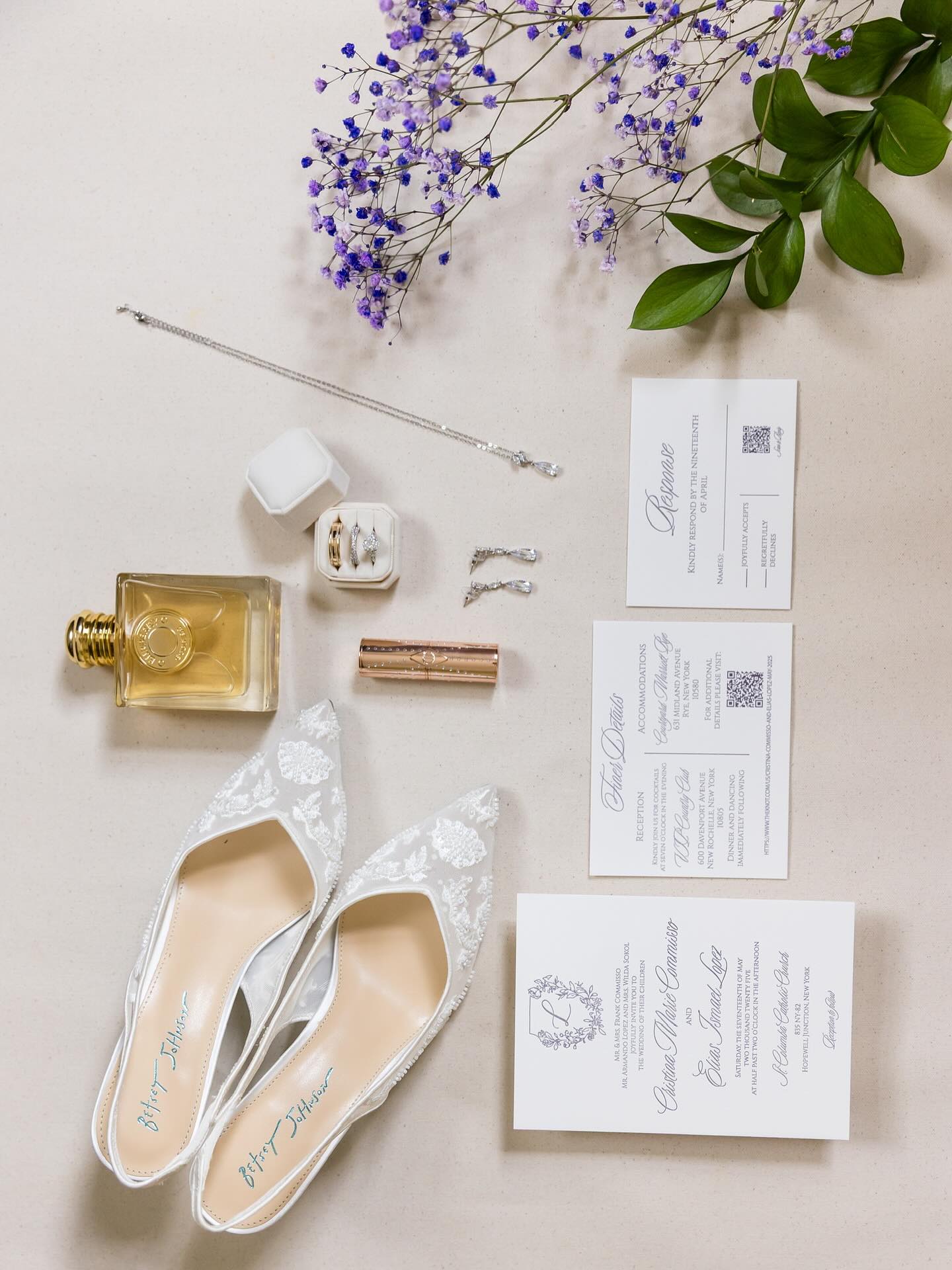 Detail shots from this beautiful wedding!✨💖 thank you for allowing us to be apart of your special day 💞💞 #weddinginvitation #tablenumbers #customsigns #wedding