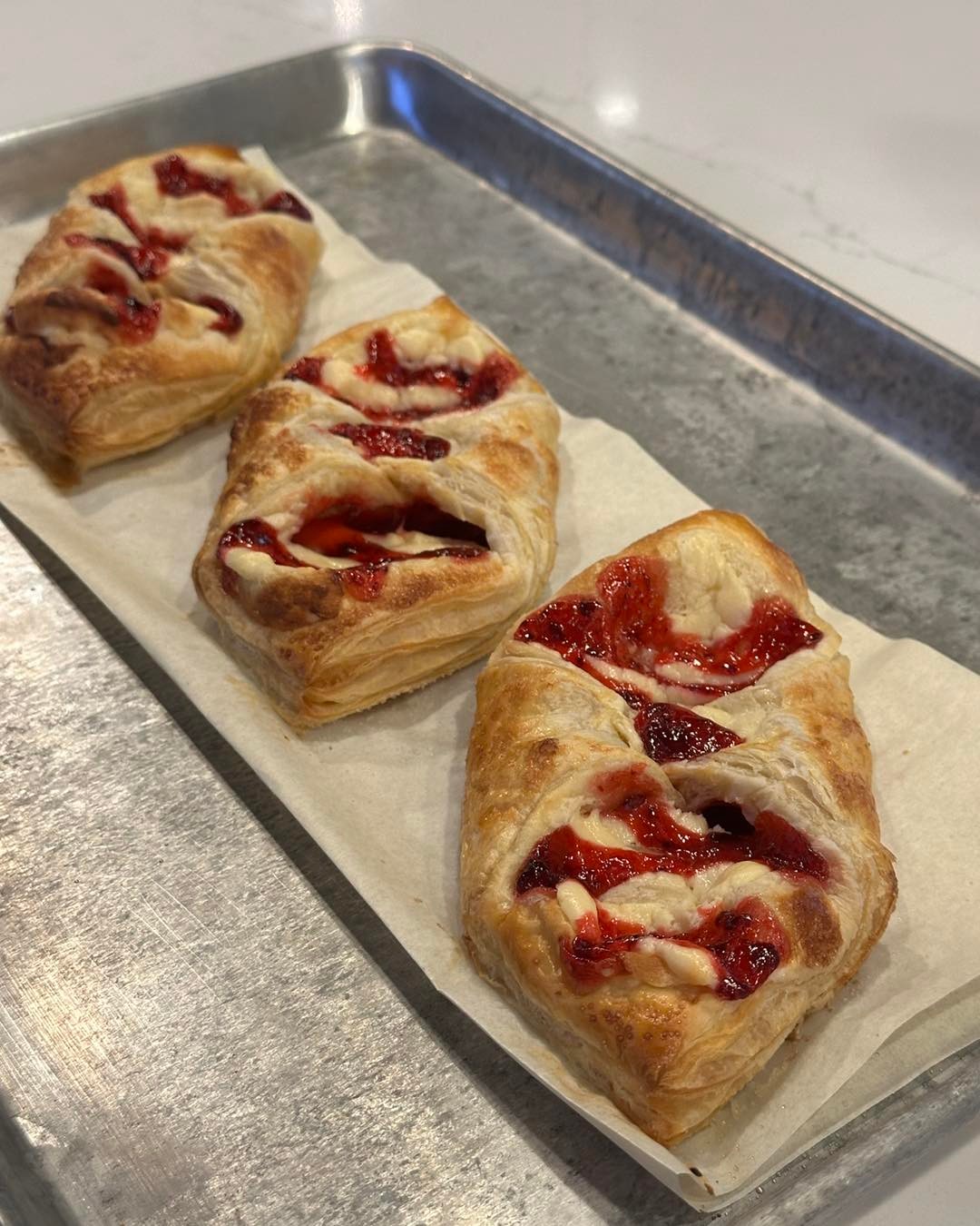 Flaky, golden, and ready when you are. From morning coffee runs to afternoon cravings, Poppy Seed Bakery & Café is serving up danishes, muffins, scones, and more. Baked fresh daily, these treats are worth the stop. Swing through The Warehouse Food Hall and find your sweet spot.
Open early ☀️
7:30 a.m. Monday - Friday
8 a.m. Saturday & Sunday