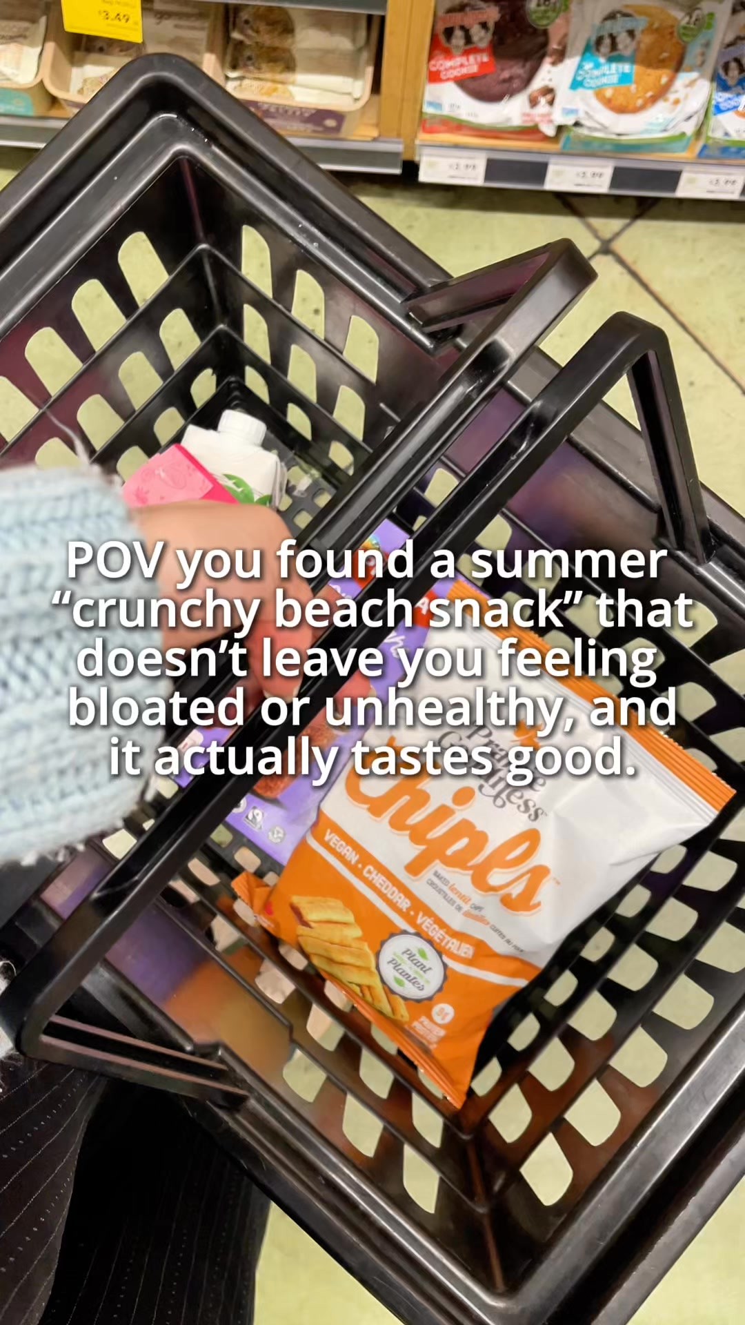 The beach hits different when your snacks actually fuel you. No crashes, and no weird ingredients...just feel-good crunchy Chips made to keep you going from sunrise swims to sunset hangs ☀️
Because what you bring in your beach bag matters. 💛