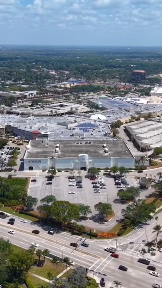 We created this clean, high-impact commercial video to showcase a prime lot in the heart of Naples—using dynamic aerial shots to highlight the space and help it stand out with visuals that truly sell.
📍Coastland Mall | Naples, FL
.
.
.
#CommercialListingVideo #NaplesFLRealEstate #TurnkeyPhotographyFL #RealEstateMarketing #CoastlandMall #DroneVideo #ListingVideo #NaplesBusiness #SouthwestFloridaRealEstate #CommercialRealEstate #RealEstateMedia #NaplesFL #ListingMarketing #SWFLRealEstate #swflrealtor