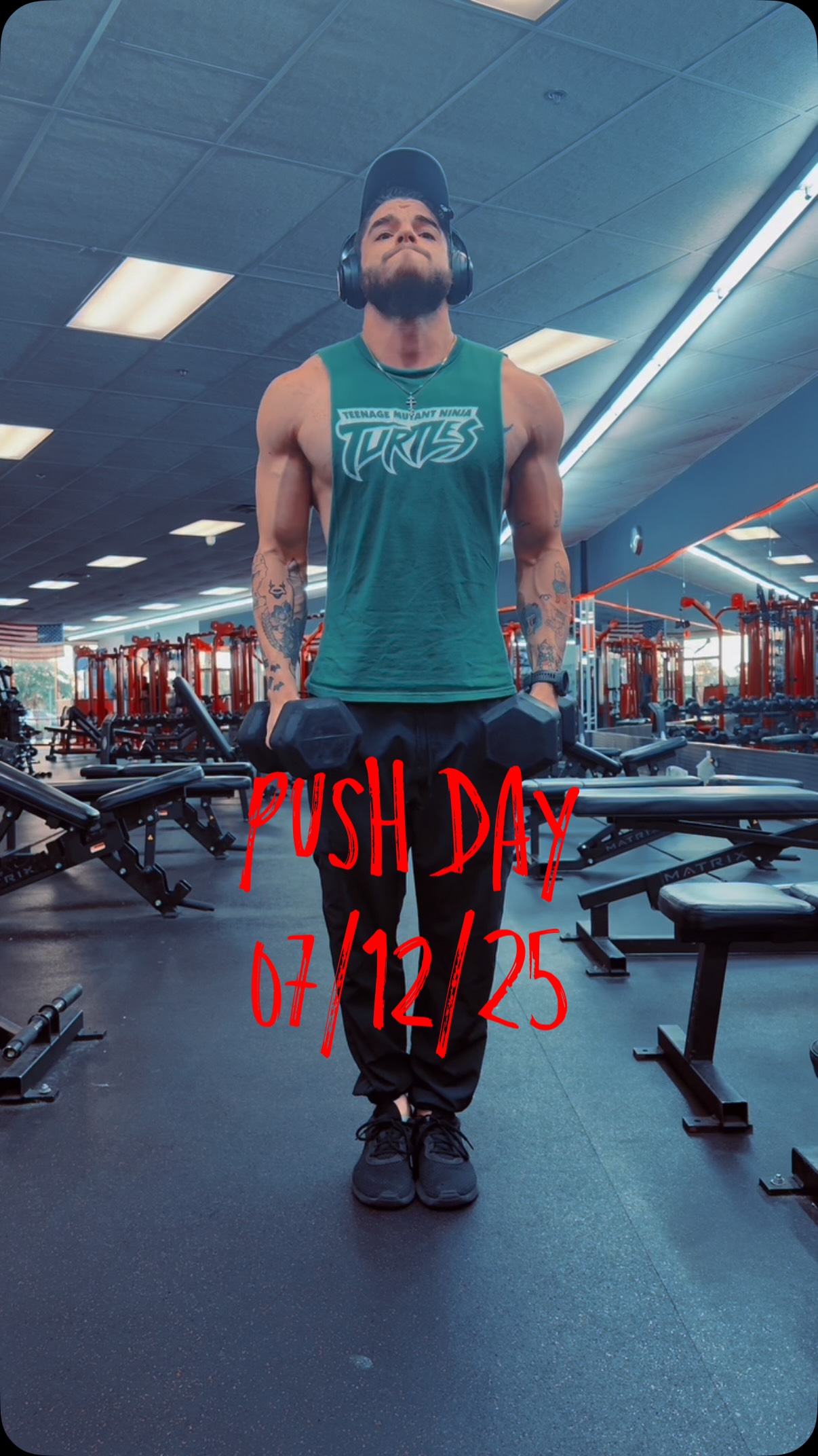 Last night’s push session. Feeling strong during this cut 💪 Looking forward to bulking season though I miss normal people food. Also new @cimerian_official smith machine at @powerstrengthgym is 🔥🔥#classicphysiqueprep #progress #physiquegoals #dadbodnomore #mensphysique