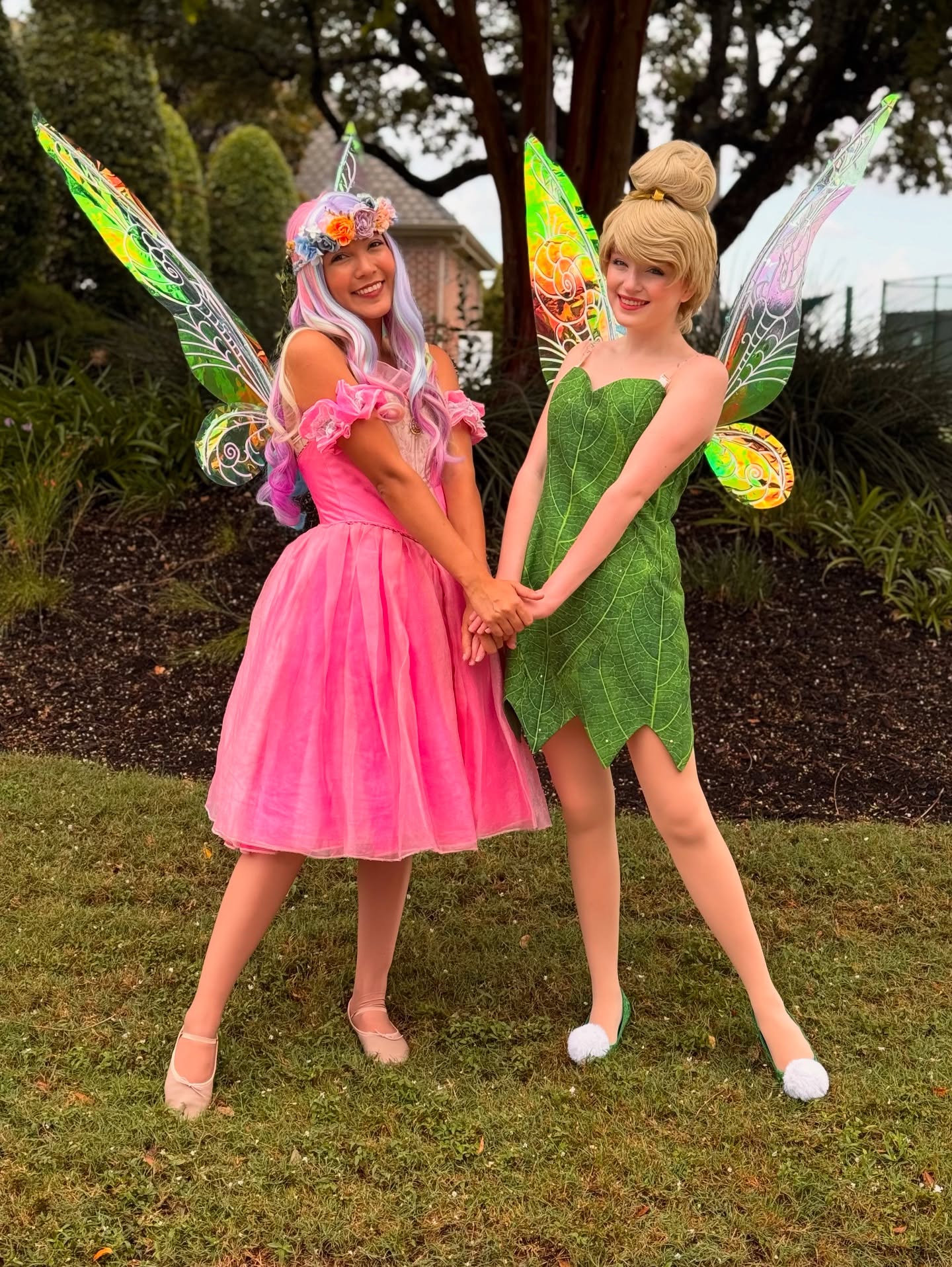 Fairy friends forever ✨✨✨
Planning a fairy themed party?! Invite our fairies for a flitterific fun time!! 🧚🏼♀️🧚🏻✨
.
.
.
#fairestofallparties #houstonfairy #fairyparty #tinkerbellparty #fairyfriends #houstonprincessparty #houstoncharacters #houstonpartyplanner #houstonmoms #kingwoodmoms #houstonmomblogger #houstonkidsparty #kingwoodtx #springtx #thewoodlandstx #riveroakshouston #houstonheights #westuniversitymoms
