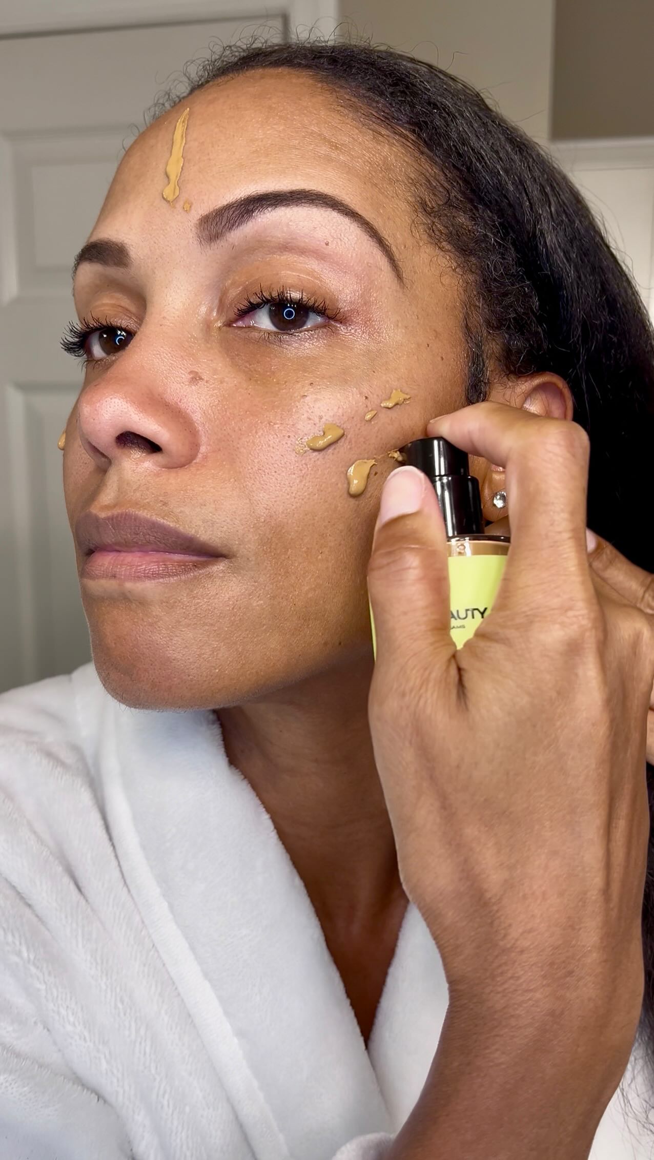 Say less @wyn 💚 Soft glam on the golf course while protecting my skin at the same time? Yes please! 
I’m a make-up girlie on the golf course so using products with SPF in it is now a priority! 💅
I’m loving the Featuring You Hydrating Skin Enhancing Tint by WYN Beauty with SPF 30 (Shade: 315 Curiosity) and the MVP Multifunction Lip + Cheek Color (Shade: Advance).
The color match of the skin tint is incredible. It melted right into my skin. I also love the durability of MVP. Being able to use it on my cheeks and lips makes my routine quicker.
This is a 10/10 for me 🫶🏼
.
.
.
#SoftGlam #GolfGirl #Golf #GirlsWhoGolf #GRWM #GolfLife #MakeupRoutine #WynBeauty #Wyn #SerenaWilliams #Skincare #Suncare #SunProtection #NashvilleInfluencer #ContentCreator