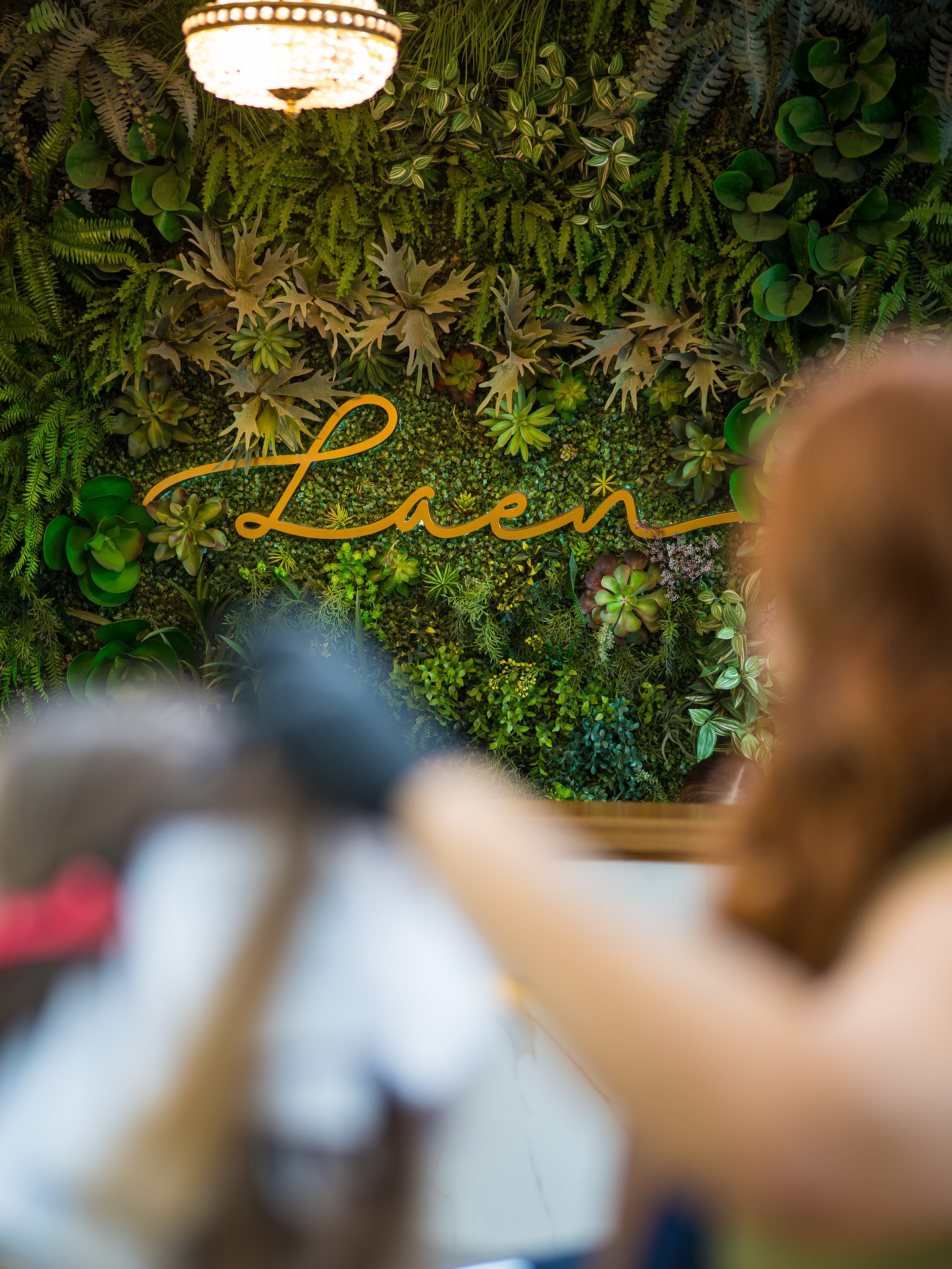 Aqui cada detalhe é pensado com excelência — do atendimento à finalização impecável.
Nossos profissionais colocam o coração em cada toque, em cada técnica, em cada transformação 🖤✨
Acompanhe de perto um pouco do nosso dia a dia e sinta o carinho com que cuidamos de cada cliente.
🔗Agende seu horário pelo link da bio e viva essa experiência