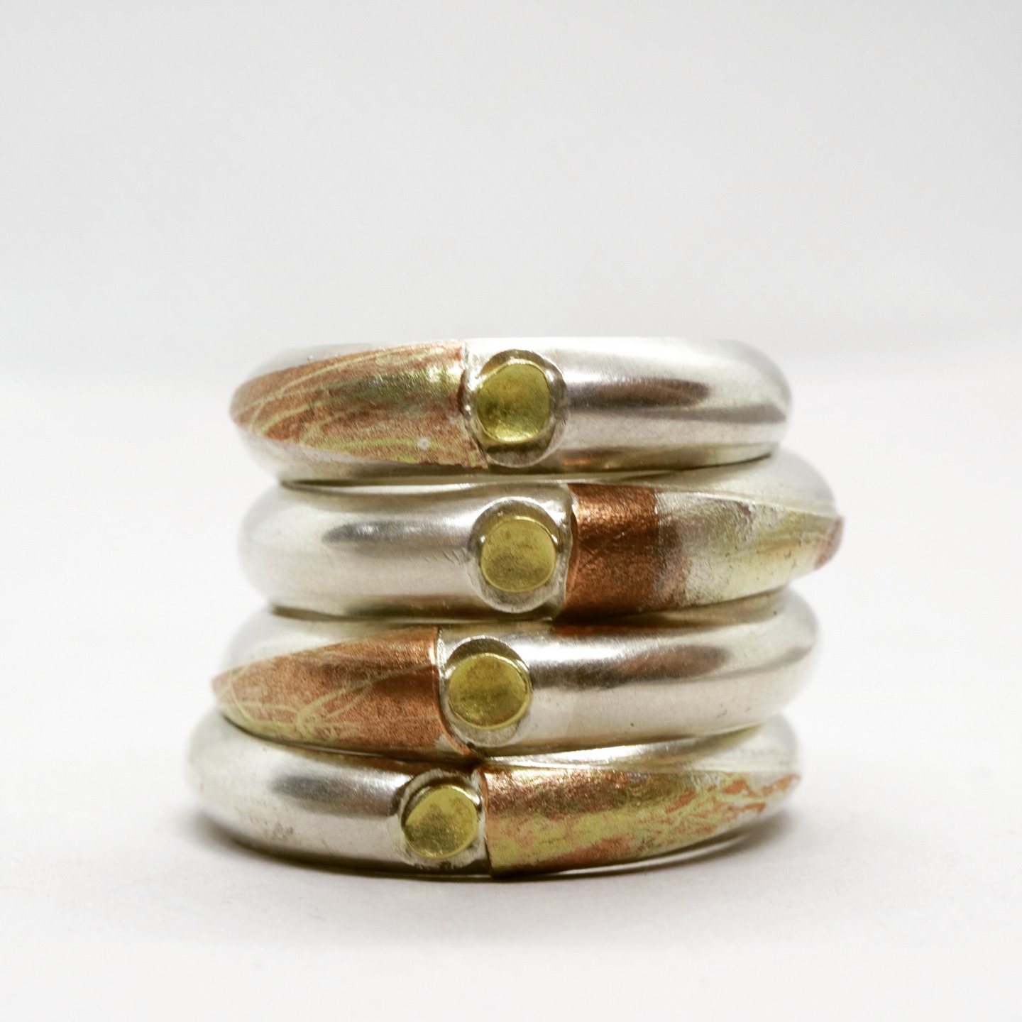 rings | silver | copper-gold mosaic
camara.nafplio.greece
#camaraworkshop.com
#jewelrystore #artgallery
#jewelry #art #gallery #silvergold
#designjewelry #handmadejewelry
#ring #nafplio
