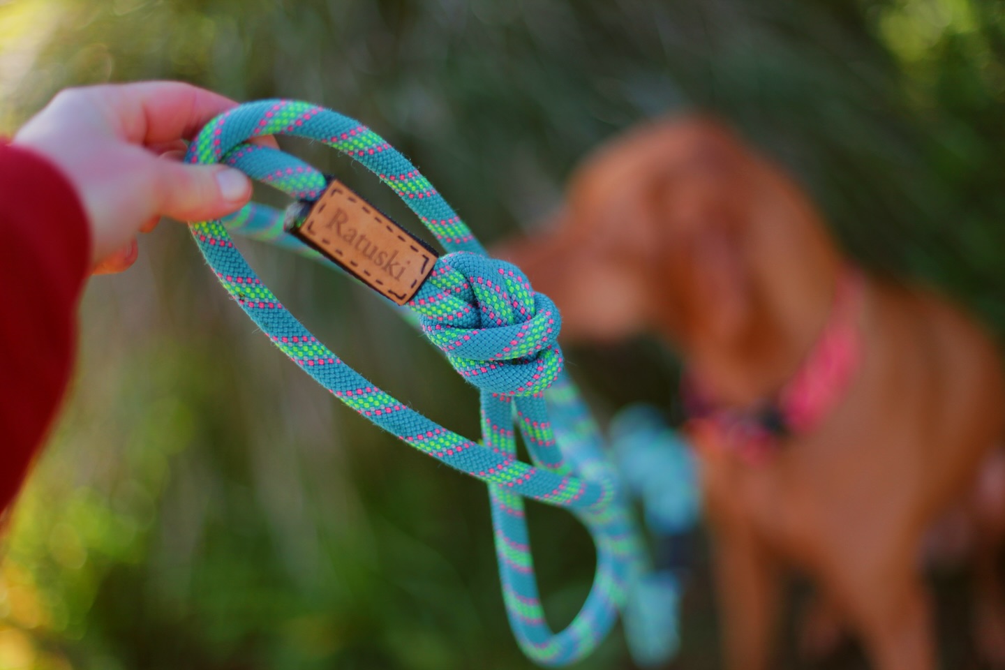 These are all the colours we have at the moment. 🌈
And with a NEW and IMPROVED ✨locking carabiner 🔒