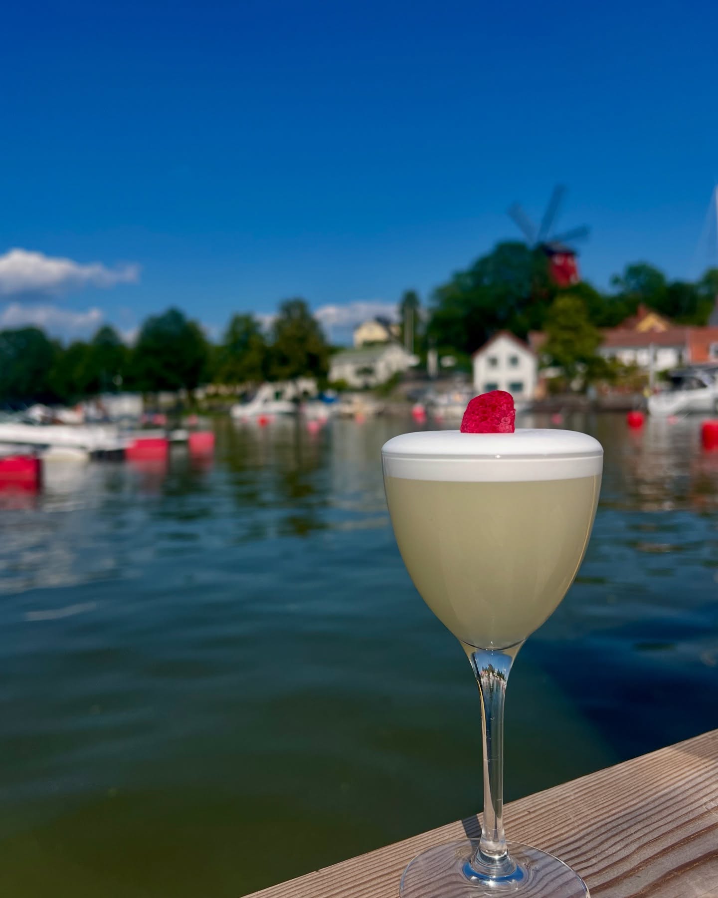 Elderflower Gin Sour - simplicity at its finest!
*available as a non-alcoholic option too.