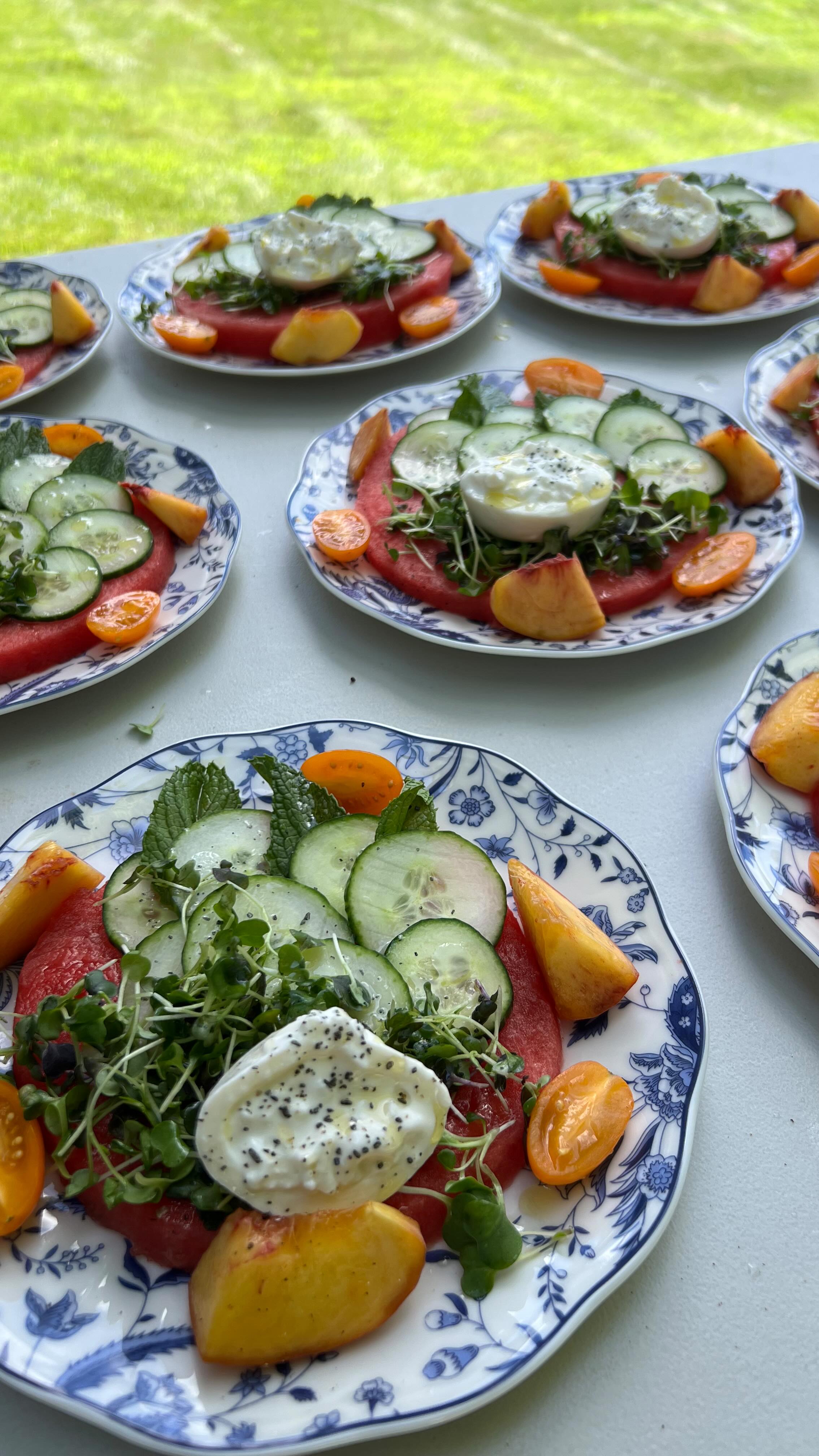 An intimate summer lunch for ten? Yep, we do that too. π
Thank you for the beautiful afternoon, @chesterwood_studio
---
Private catering. Beverage catering. Boutique catering. In the Berkshires. Local ingredients. Fresh vegetables. Homemade brown butter chocolate chip cookies. Summer lunch. Picturesque.