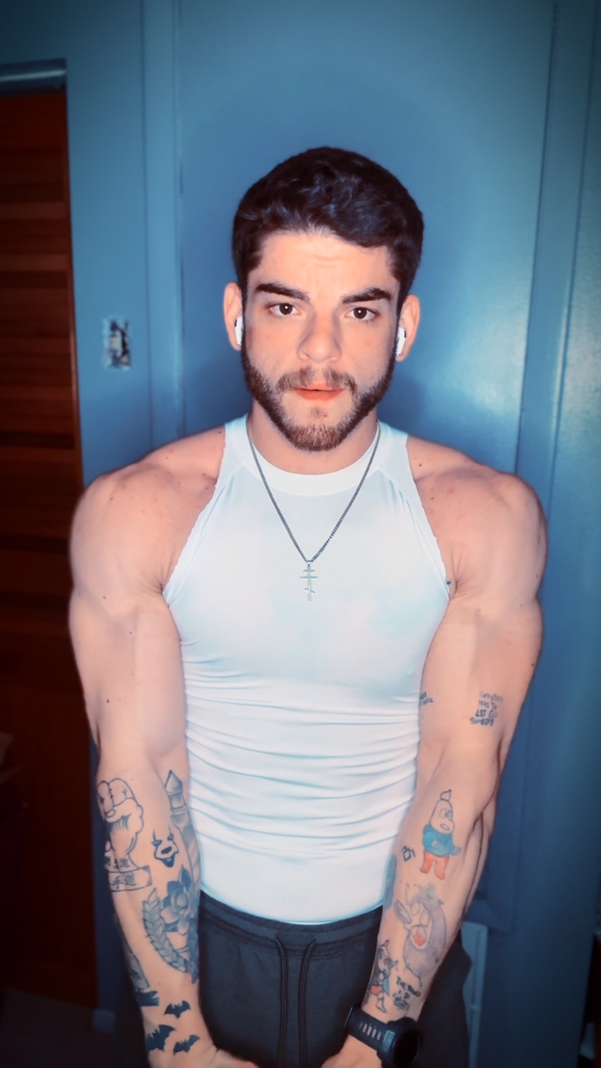 Did you know? Muscle striations show when your body fat is low AND your muscle fibers are fully developed. That’s why you can be lean and still not look “shredded” if the density’s not there.
#MuscleMaturity #BodybuildingFacts #Aesthetic #Shredded #physiquegoals