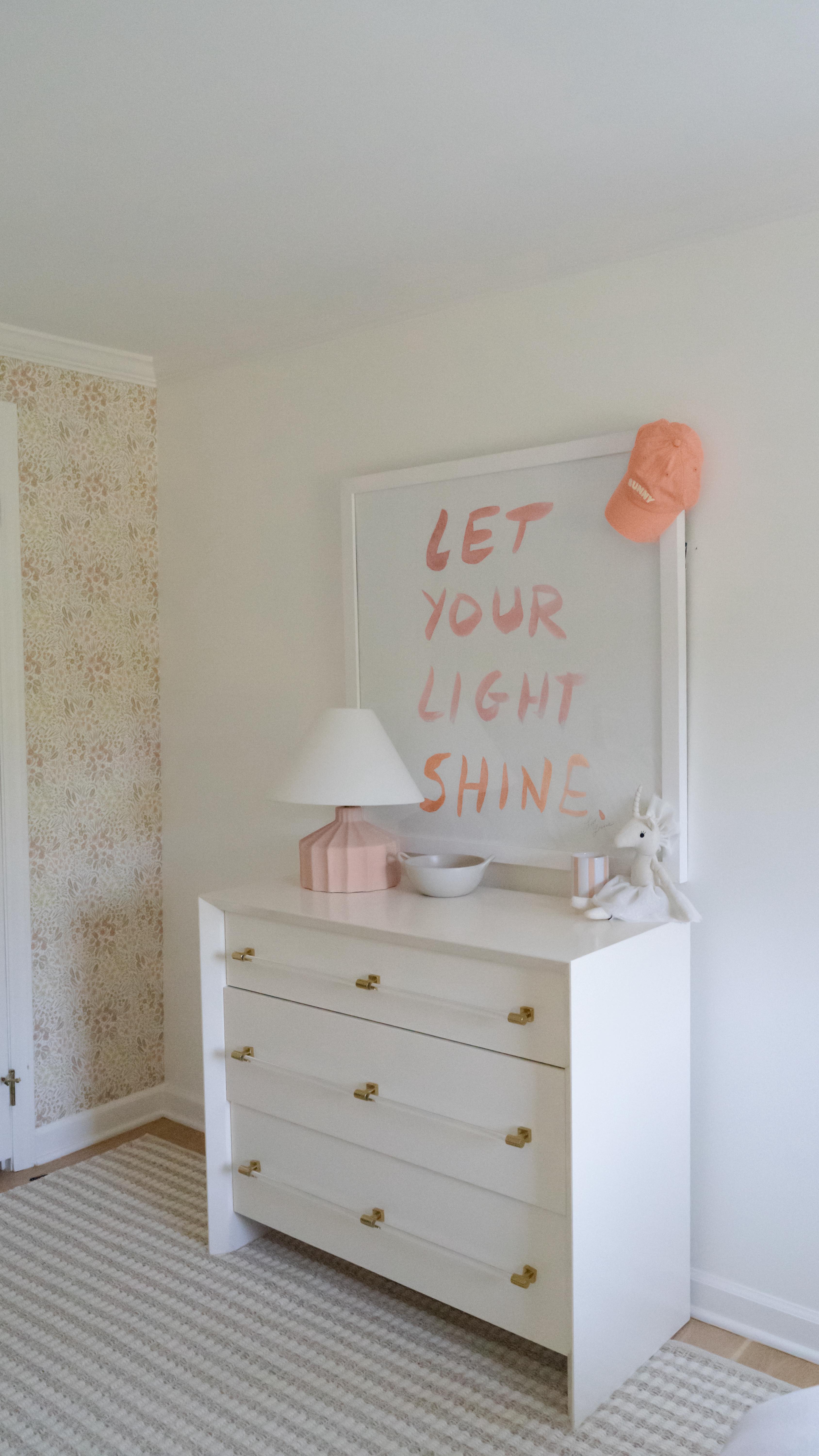 A space as creative, bright and full of sweetness as the 7 year old who lives here! We really wanted the room to resemble her personality and love of pink while also keeping it soft and cohesive with the rest of the home. Kid approved, parent loved - major success 🤍
Project: Bright as can Bea
Interior Design + Styling: @andreagrbichome