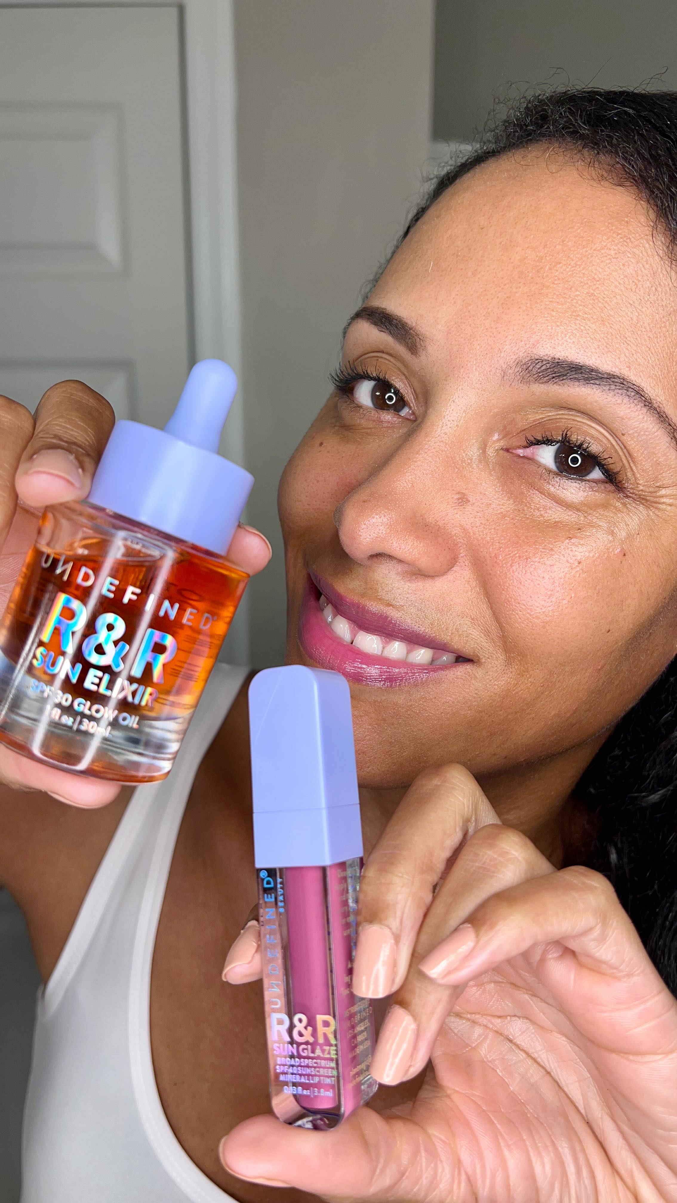 I recently came across, @undefinedbeauty_co, a black (and woman) owned skincare brand that has some great SPF products. So y’all know I had to check it out. 
PRODUCT DETAILS:
R&R Sun Elixir 
SPF 30
$22.00
R&R Sun Glaze Lip Tint
SPF 40
$18.00
The products are Non-Toxic 🫶🏼 and Plant Based 🌿
If you’re looking for SPF Skincare with a variety of options definitely check out Undefined Beauty.
.
.
.
#SPF #SPFSkincare #CleanBeauty #SPFMakeup #SunProtection #UndefinedBeauty #Skincare #Skinsta #Skinstagram #SkincareAddict #WearSunscreen #NashvilleInfluencer