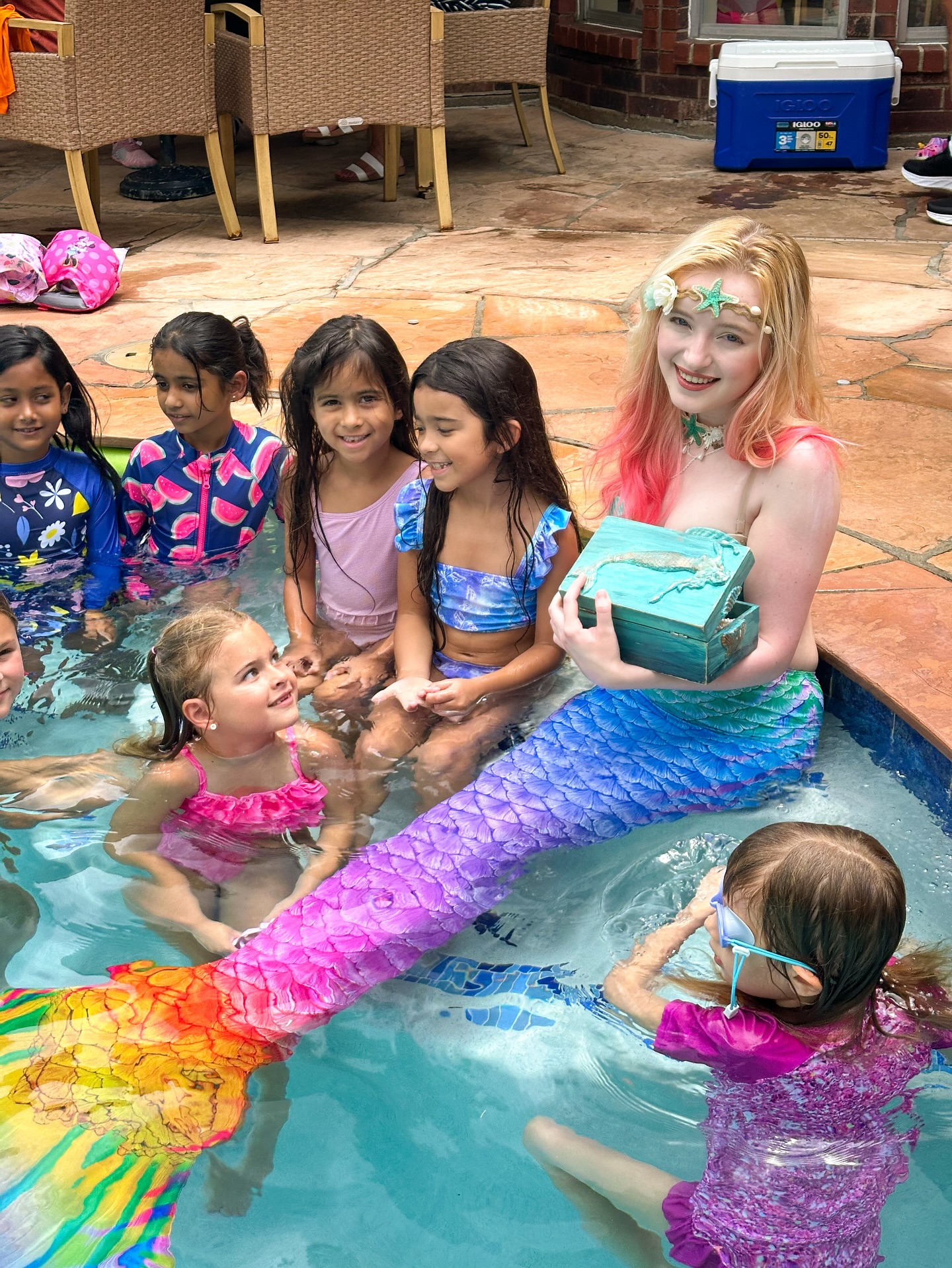 A rainbow mermaid is the perfect addition to your pool party!! Little ones will love her sunken treasures, getting special mermaid lessons and hearing her sing! 🧜🏻♀️🫧
.
.
.
#fairestofallparties #mermaidparty #houstonmermaids #houstonkidsparty #houstonpartyplanner #houstonmoms #kingwoodmoms #houstonmomblogger #katymomsnetwork #westuniversitymoms #kingwoodtx #springtx #houstonheights #riveroakshouston