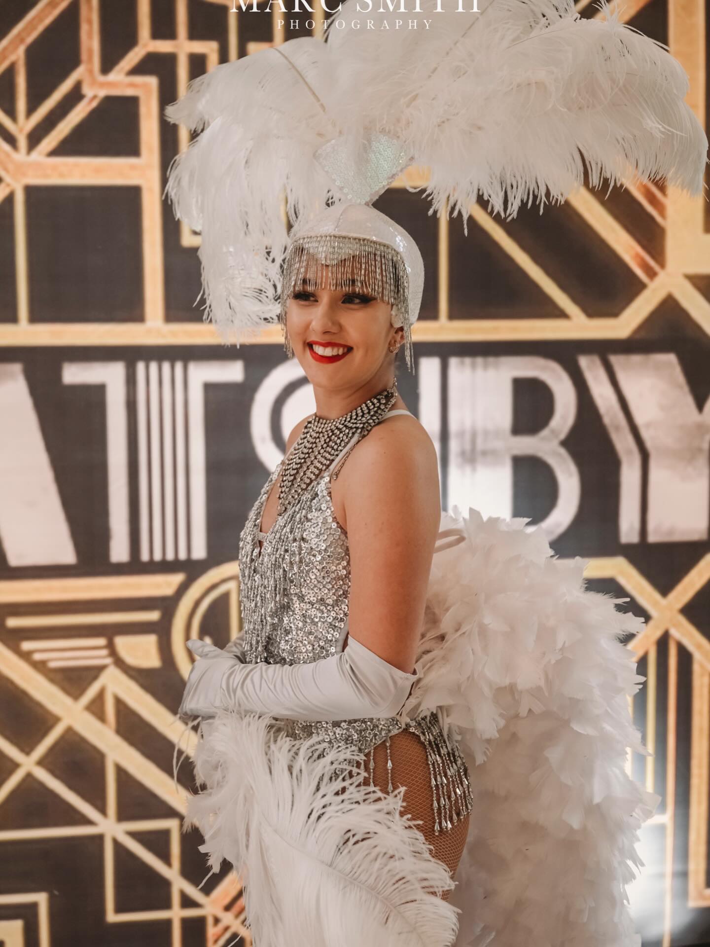Feathers, flair, and full-on fabulousssss 🪽✨💃🏼
Because your event deserves a main character moment – just like this 💫
📩 Enquire now for bespoke entertainment
Props by @eventpropshop
Photo by: @marcsmithphotography
#EventEntertainment #GatsbyGirls