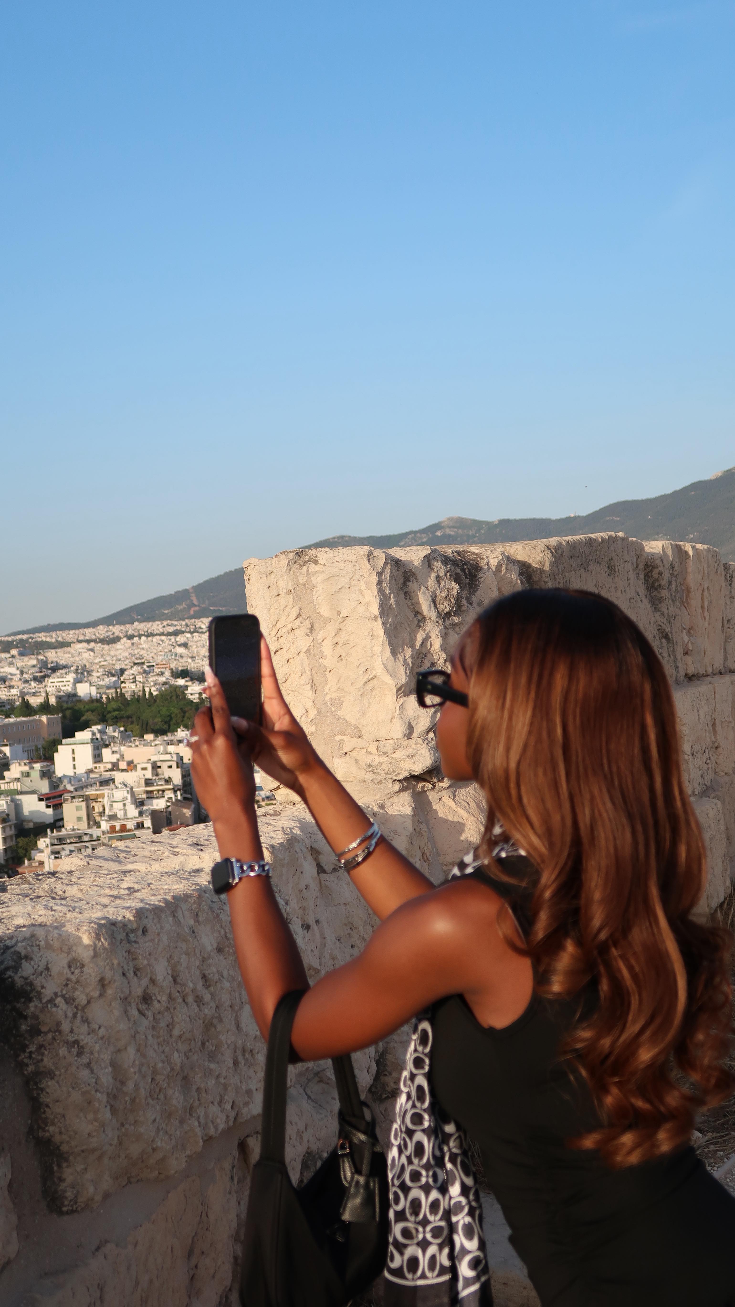 Here’s the secret to how I always have data when traveling the world 🤫 @airalocom
Click the link in my bio & use coupon code MARIAH3 for $3 your first digital eSIM!
#ad #airalo #travelessential