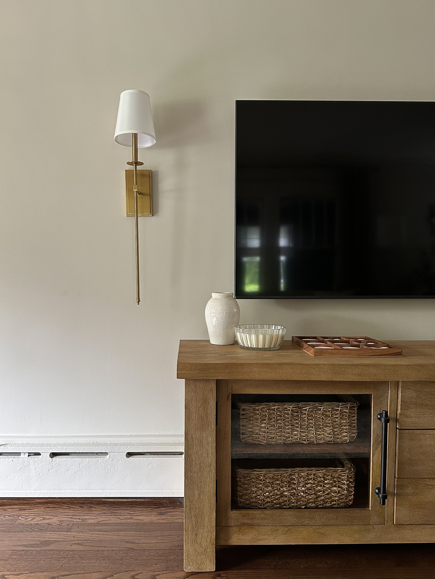 Adding lighting in projects can be cost prohibitive. Thankfully we have battery operated bulbs now! It’s a perfect solution for sconces and other lights that might not get used frequently.
.
#sconcelighting #saynotoemptywalls #mypotterybarn #tvconsole #consolestyling #livingroomstyling #livingroomstyleideas