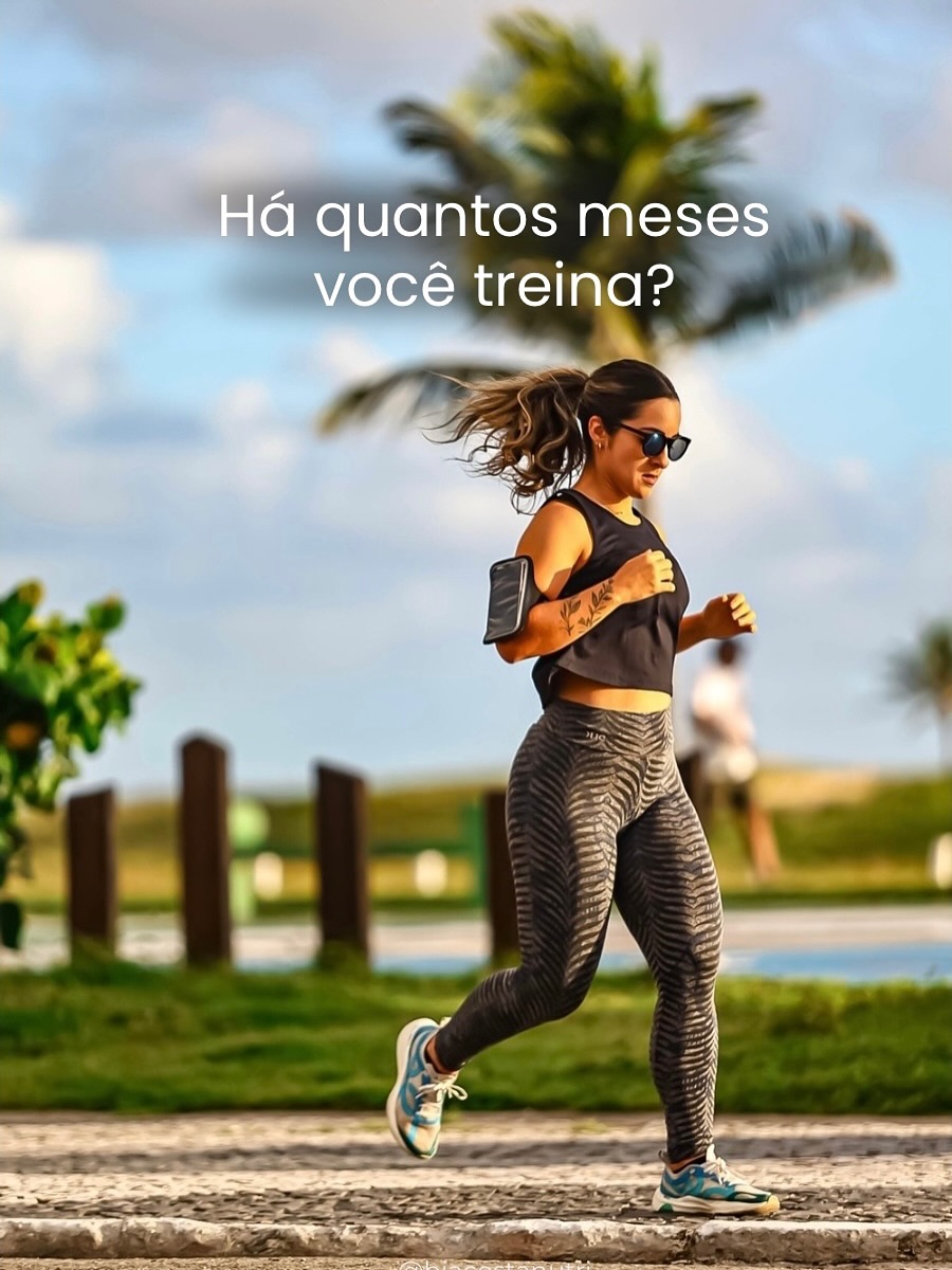 As lacunas não preenchidas com fotos não foram de ausência, mas de falta de registro!
Zerei a trend, fale a verdade!
Para ser sincera, a atividade física SEMPRE fez parte da minha vida independente do período…
Houveram momentos em que meu peso aumentou, por conta de uma relação conturbada com o estilo de vida, mas sempre com uma boa base alimentar e com a atividade física em dias!
Quando criança, a ginástica era o meu esporte principal (por isso a aptidão pelo crossfit creio eu), mas já passei por balé, handball, vôlei, tênis de mesa, kick boxing, beach tenis, musculação, cross e corrida (que eu me lembre).
É mais difícil se manter num hábito quando ele é novo, mas te garanto: quando você começa a pegar o gosto pela coisa, estranho é não ir treinar.
Espero que você encontre sentido na vida saudável assim como eu ❤️