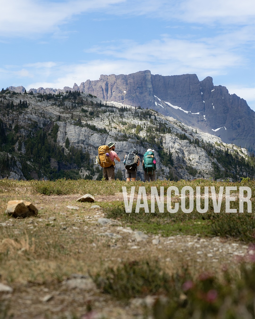 They say âVancouver Island doesnât have real mountains. That you need to go to Whistler or Banff for alpine views. That there are no good hikes here, no epic ridges or hidden lakes worth the climb.â
Meanwhile, weâre up here. Standing on peaks, soaking in the sunrise over endless valleys and ridgelines.
No alpine hikes? No epic views? I guess weâll just keep these unreal landscapes and quiet summits to ourselves đ
#vancouverisland #hiking #backpacking #camping #tourismcampbellriver #explorebc #tourismvancouverisland