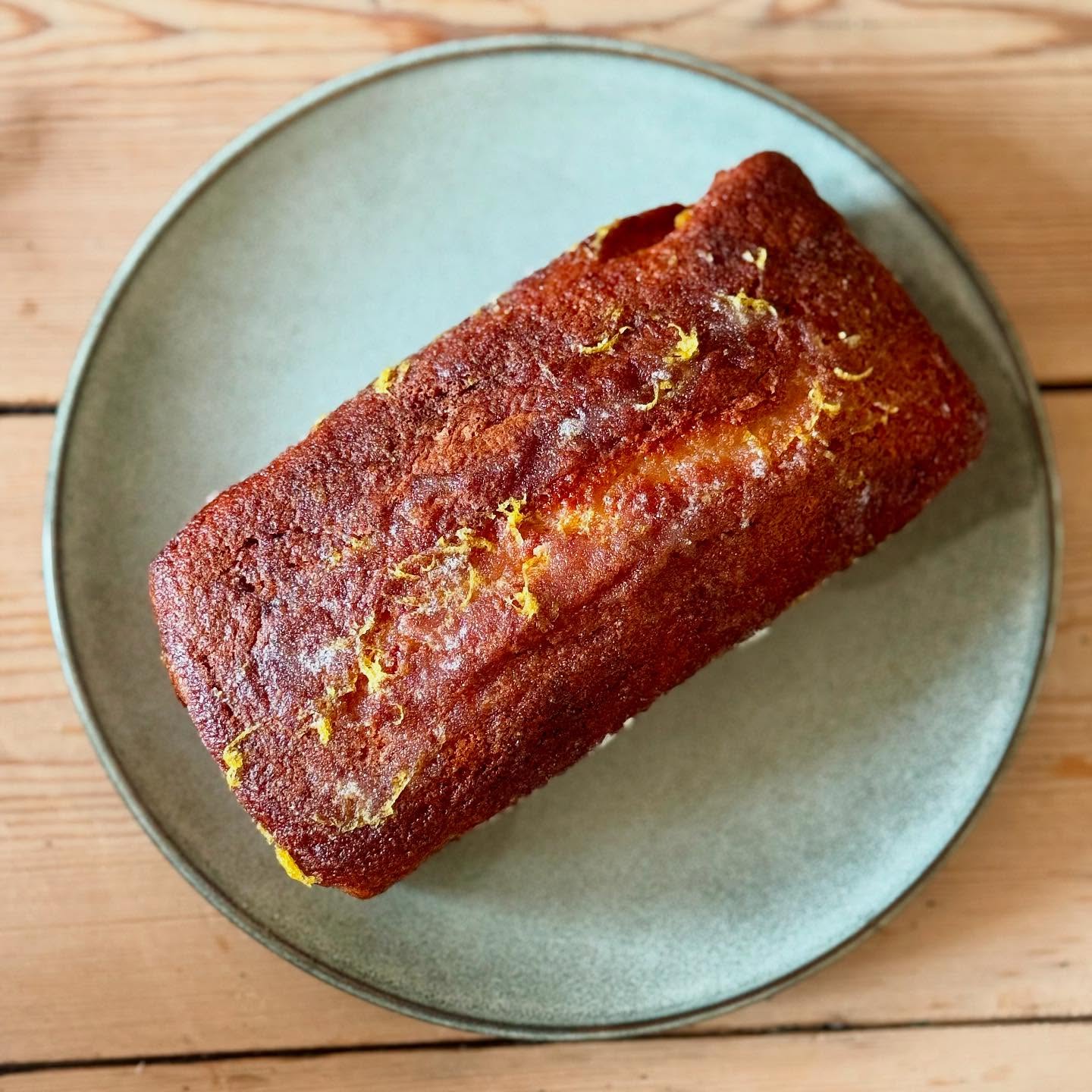 Busy putting packs together ready for 1 final website update before Christmas! Sorry if it’s too early for the festive C word! I don’t want to give a sneak peep at the new faded glamour colour just yet.. but oh my is it yummy!!!
Almost as yummy as this lemon drizzle cake!!!
Please get in contact if you have any enquiries
————————————
Website available at top of my page!
————————————
Shipping available for : United States, Canada, New Zealand, Australia, Sweden and UK
————————————
Instagram: @clare.bullock.maker
Facebook: Clare Bullock Feltmaker
Pinterest: Clare Bullock Feltmaker
————————————
#felting #wetfelting #merinowool #textiles #textile #textiledesign #clarebullockfeltmaker #art #sew4thesoulbook #sew #sewin #bedford #bedfordshire #sharnbrook #workshop #workshops #artist #wool #woolfelt #fabric #threads #slowstitching #stitching #handmade #creativity #creative #embroidery