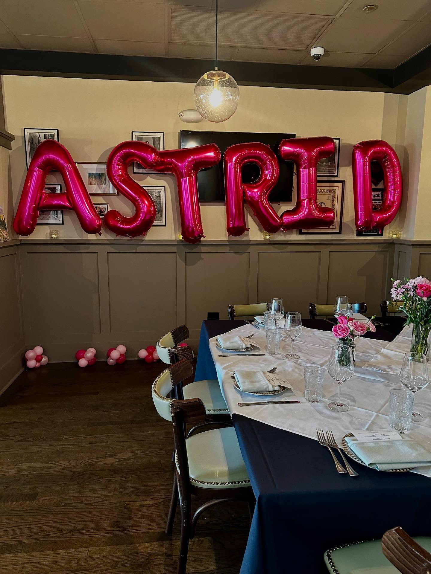 Bold letters, big moments ๐
Celebrating Astrid with oversized pink balloon fun and the sweetest details!
Spell out anything with our large helium letters!
#BalloonLetters #PartyDecor #CustomCelebration #bigballoonsco #heliumballoons